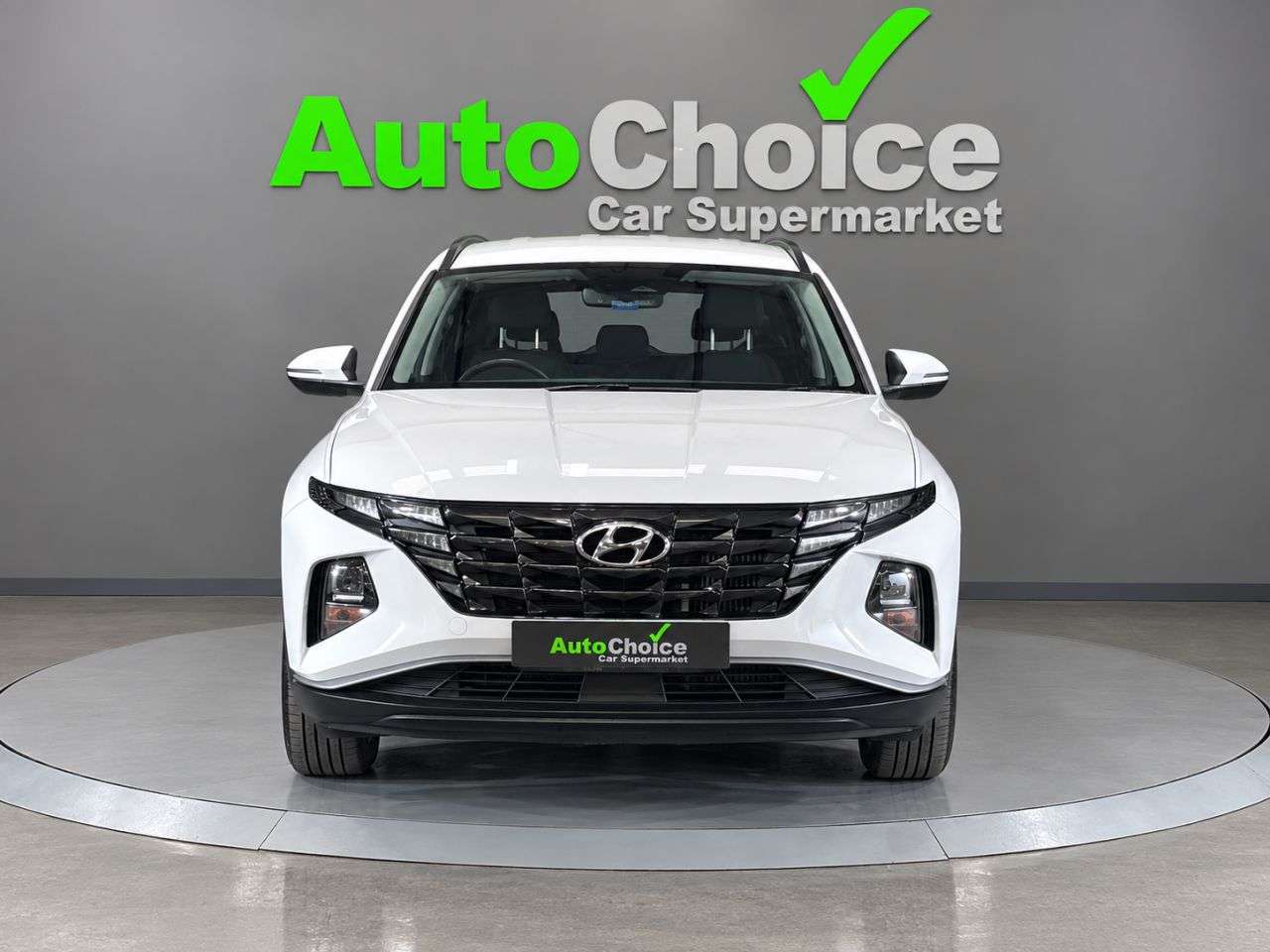 A 2022 HYUNDAI TUCSON 1.6 T-GDi SE Connect SUV 5dr Petrol Manual Euro 6 (s/s) (150 ps) in Blackbu A 2022 HYUNDAI TUCSON 1.6 T-GDi SE Connect SUV 5dr Petrol Manual Euro 6 (s/s) (150 ps) in Blackbu