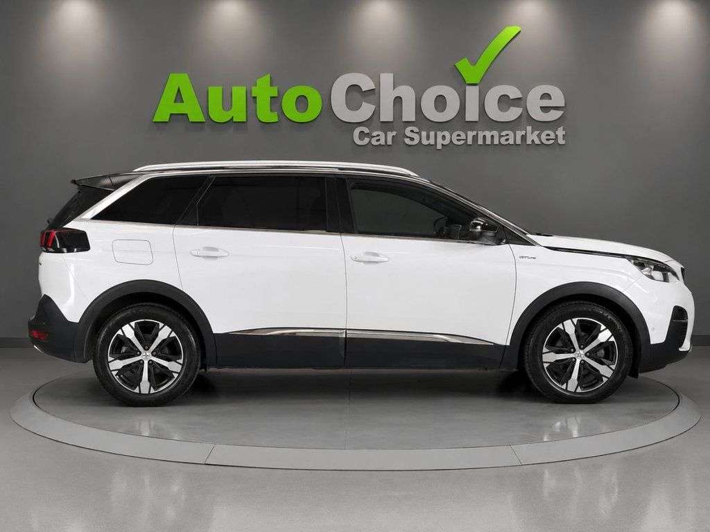 2018 PEUGEOT 5008 2018 PEUGEOT 5008