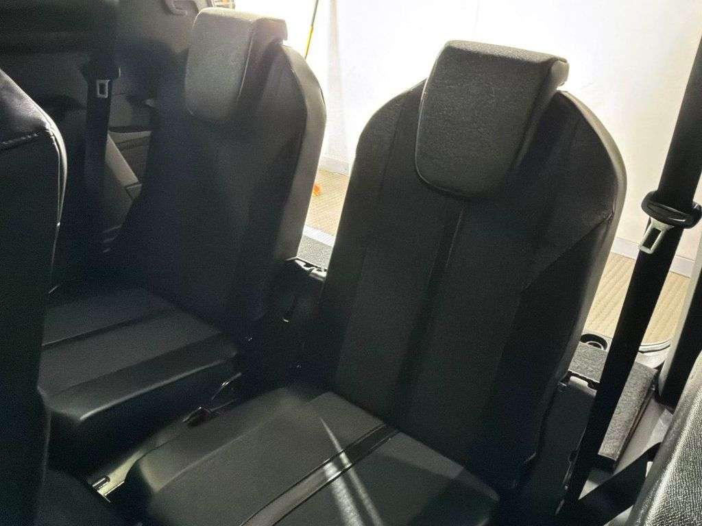 2018 PEUGEOT 5008 2018 PEUGEOT 5008