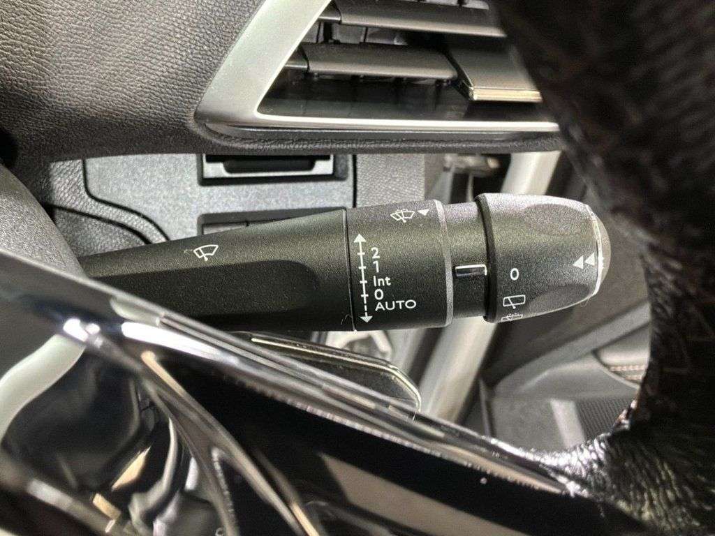 2018 PEUGEOT 5008 2018 PEUGEOT 5008