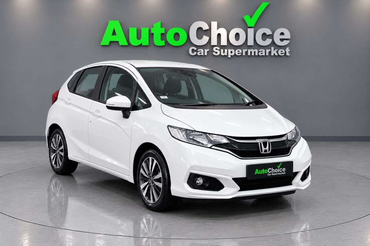 A 2018 HONDA JAZZ 1.3 i-VTEC EX Hatchback 5dr Petrol CVT Euro 6 (s/s) (102 ps) in Blackburn F A 2018 HONDA JAZZ 1.3 i-VTEC EX Hatchback 5dr Petrol CVT Euro 6 (s/s) (102 ps) in Blackburn F