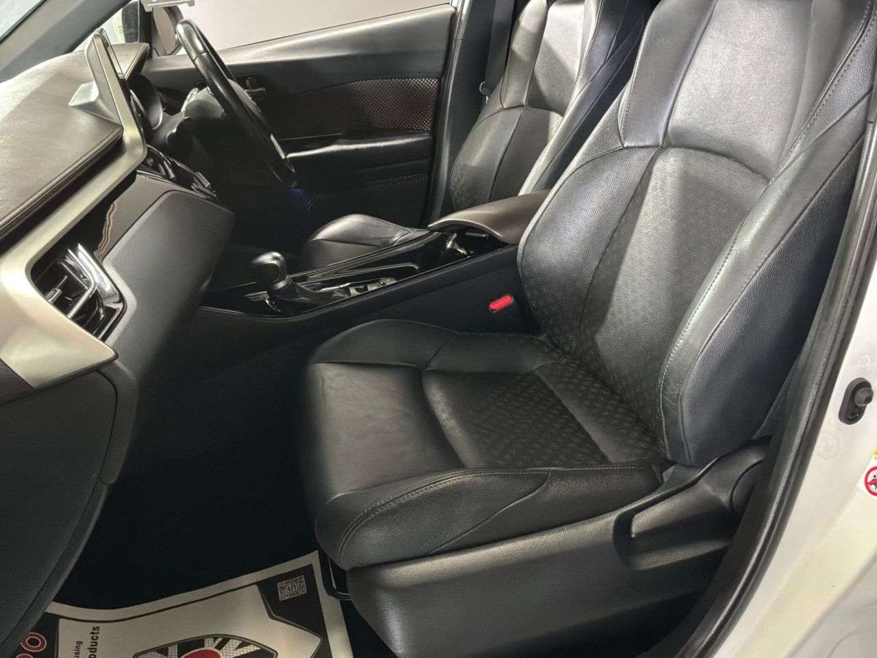 2019 TOYOTA C-HR 2019 TOYOTA C-HR