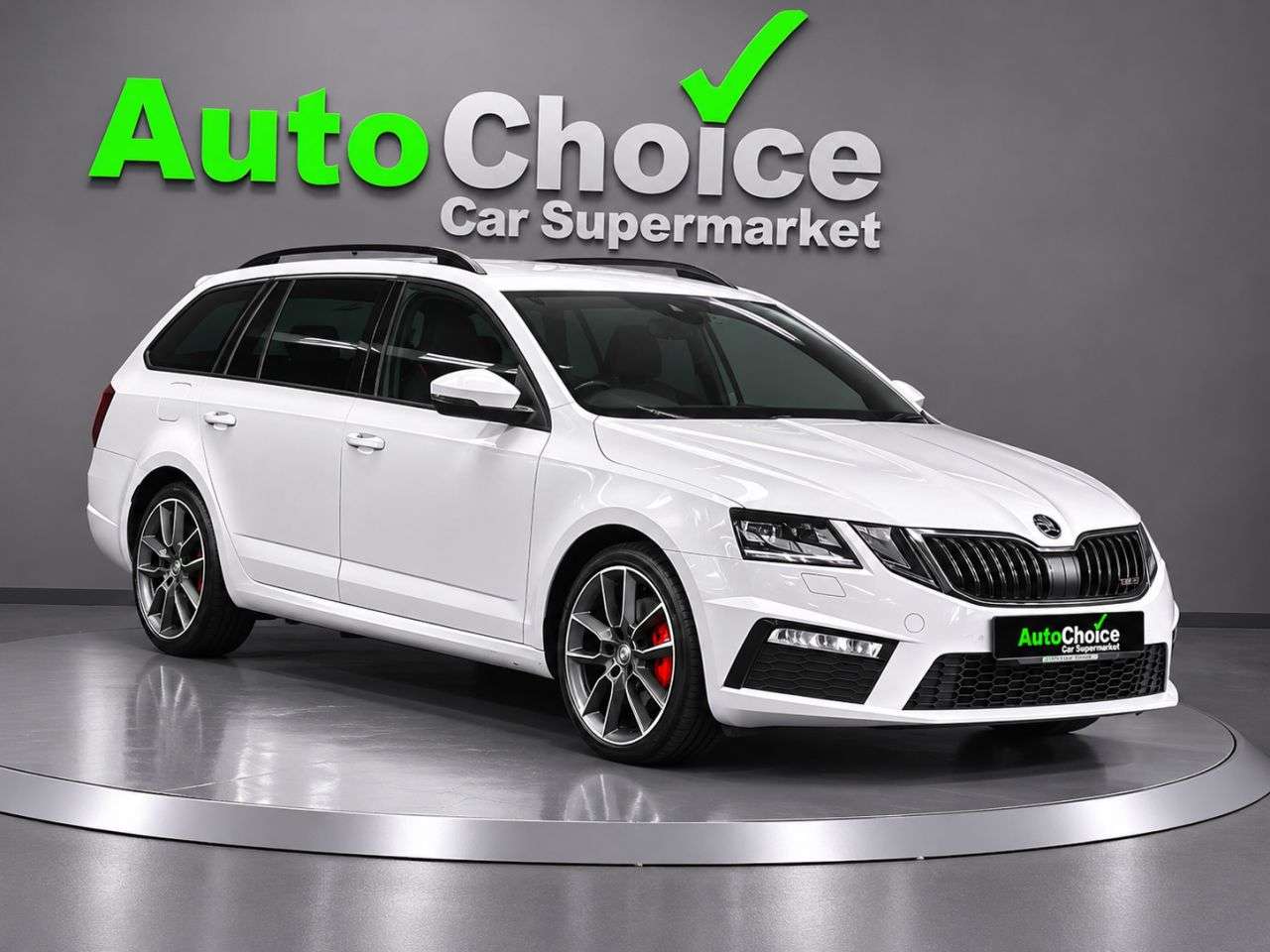 A 2017 SKODA OCTAVIA 2.0 TDI vRS Estate 5dr Diesel Manual Euro 6 (s/s) (184 ps) In Blackburn Fin A 2017 SKODA OCTAVIA 2.0 TDI vRS Estate 5dr Diesel Manual Euro 6 (s/s) (184 ps) In Blackburn Fin