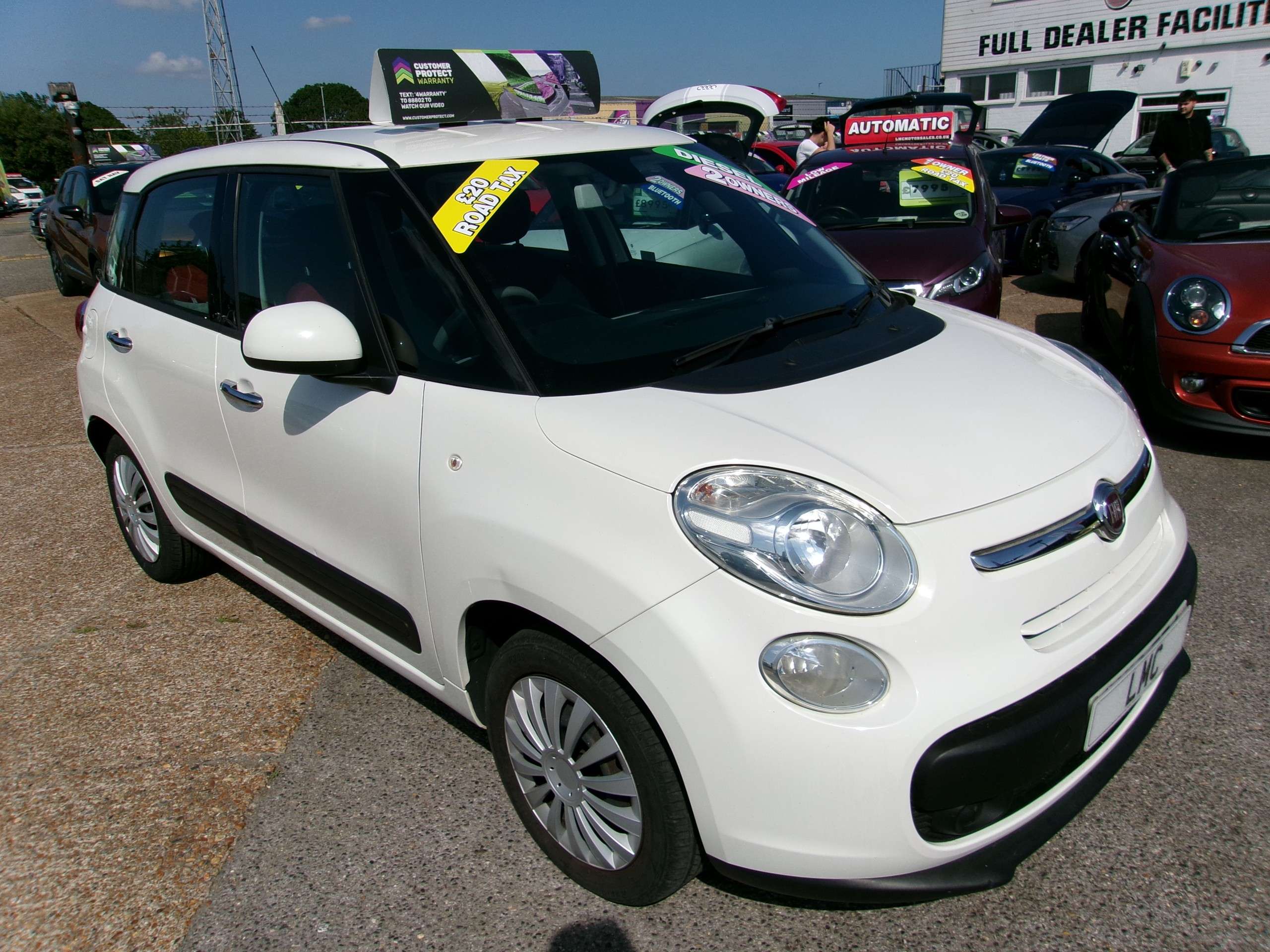 A 2013 FIAT 500L 1.3 MultiJet Easy MPV 5dr Diesel Manual (s/s) (85 bhp) A 2013 FIAT 500L 1.3 MultiJet Easy MPV 5dr Diesel Manual (s/s) (85 bhp)