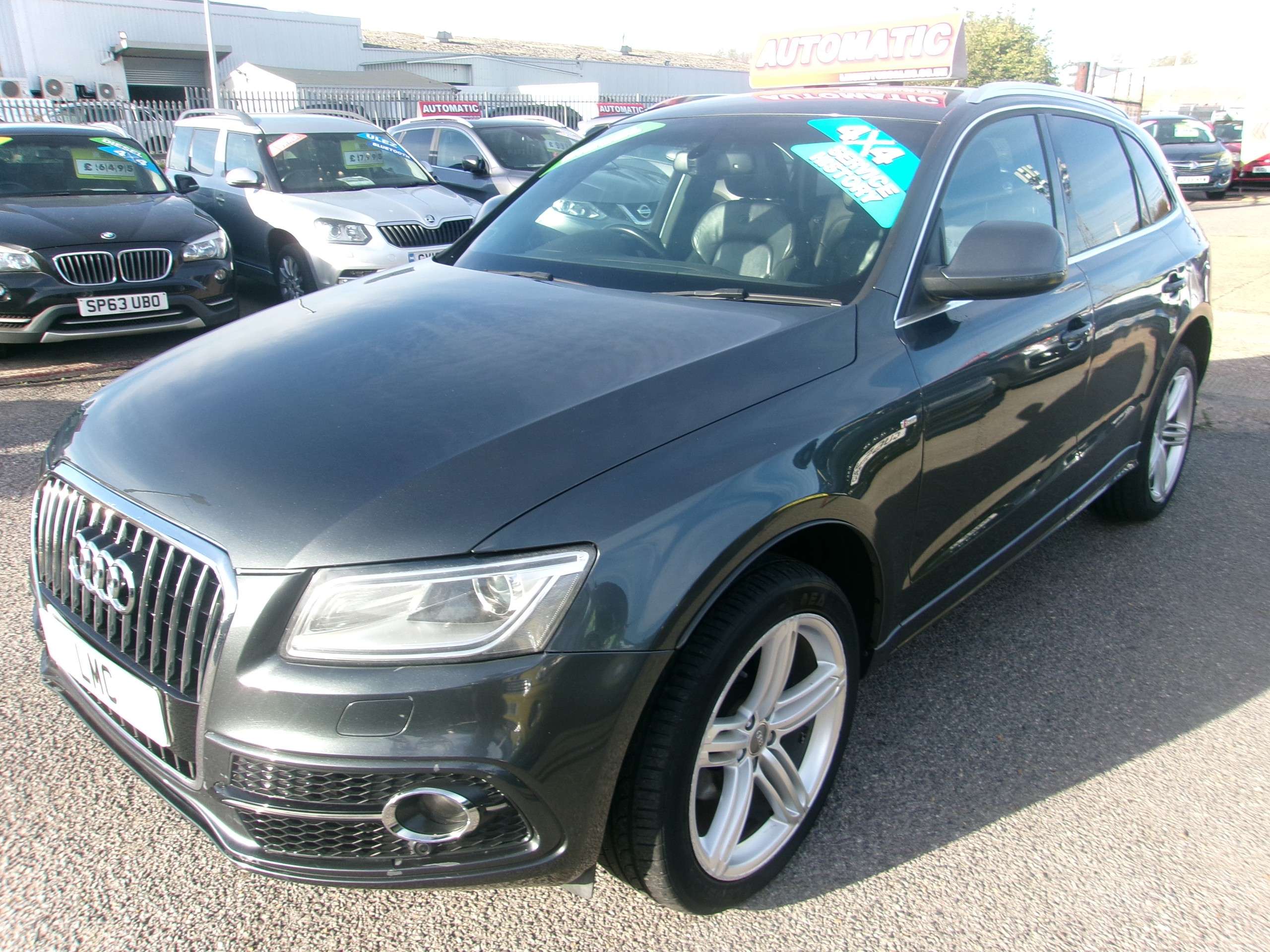 A 2013 AUDI Q5 Automatic 2.0 TDI S line Plus SUV 5dr Diesel S Tronic quattro Euro 5 (s/s) (177 ps) A 2013 AUDI Q5 Automatic 2.0 TDI S line Plus SUV 5dr Diesel S Tronic quattro Euro 5 (s/s) (177 ps)