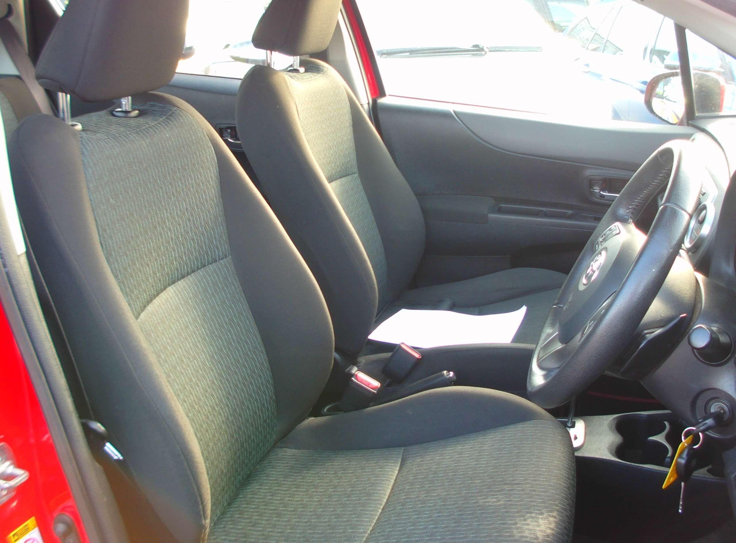 2012 TOYOTA YARIS 2012 TOYOTA YARIS