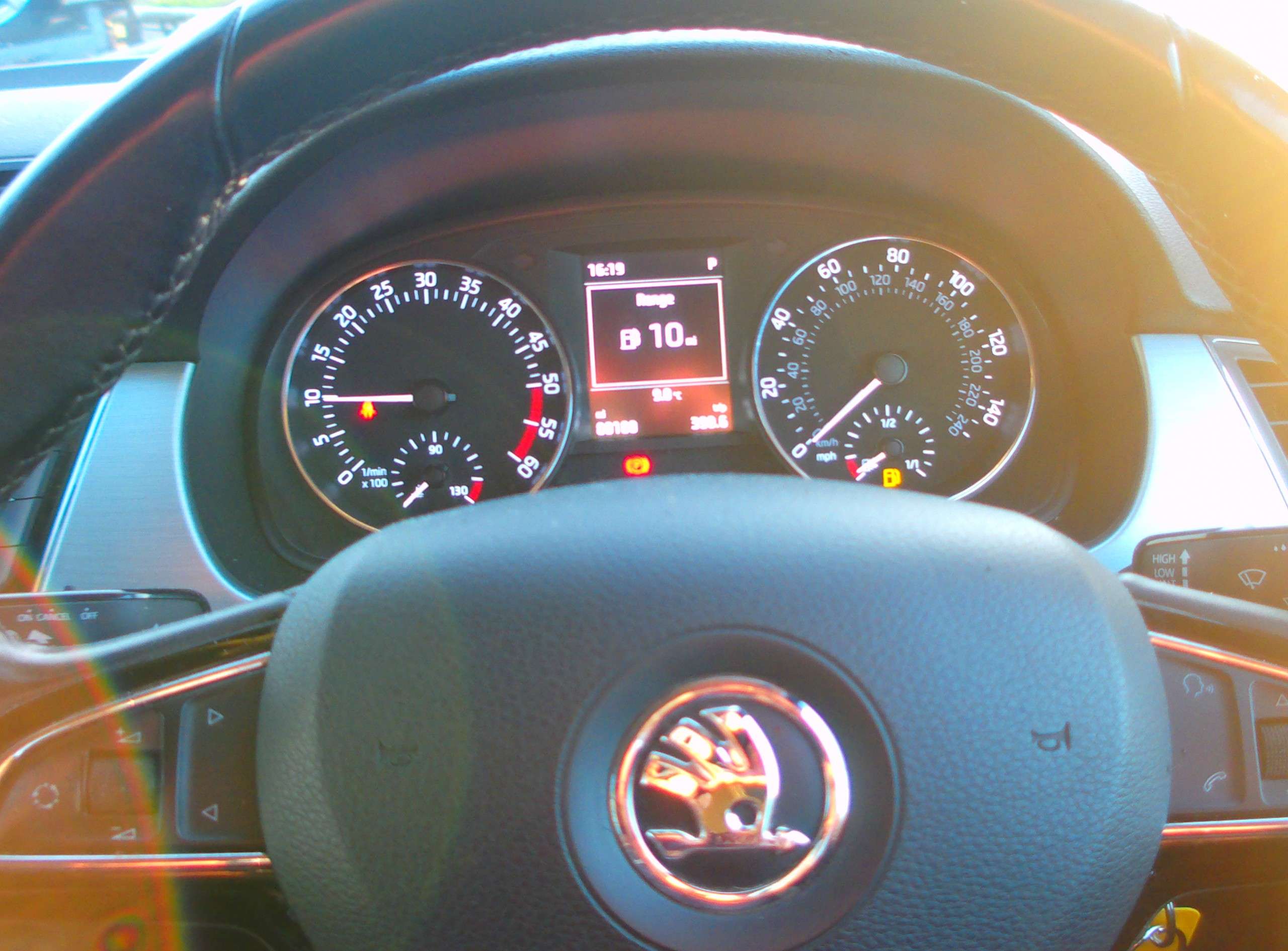 2015 SKODA FABIA 2015 SKODA FABIA