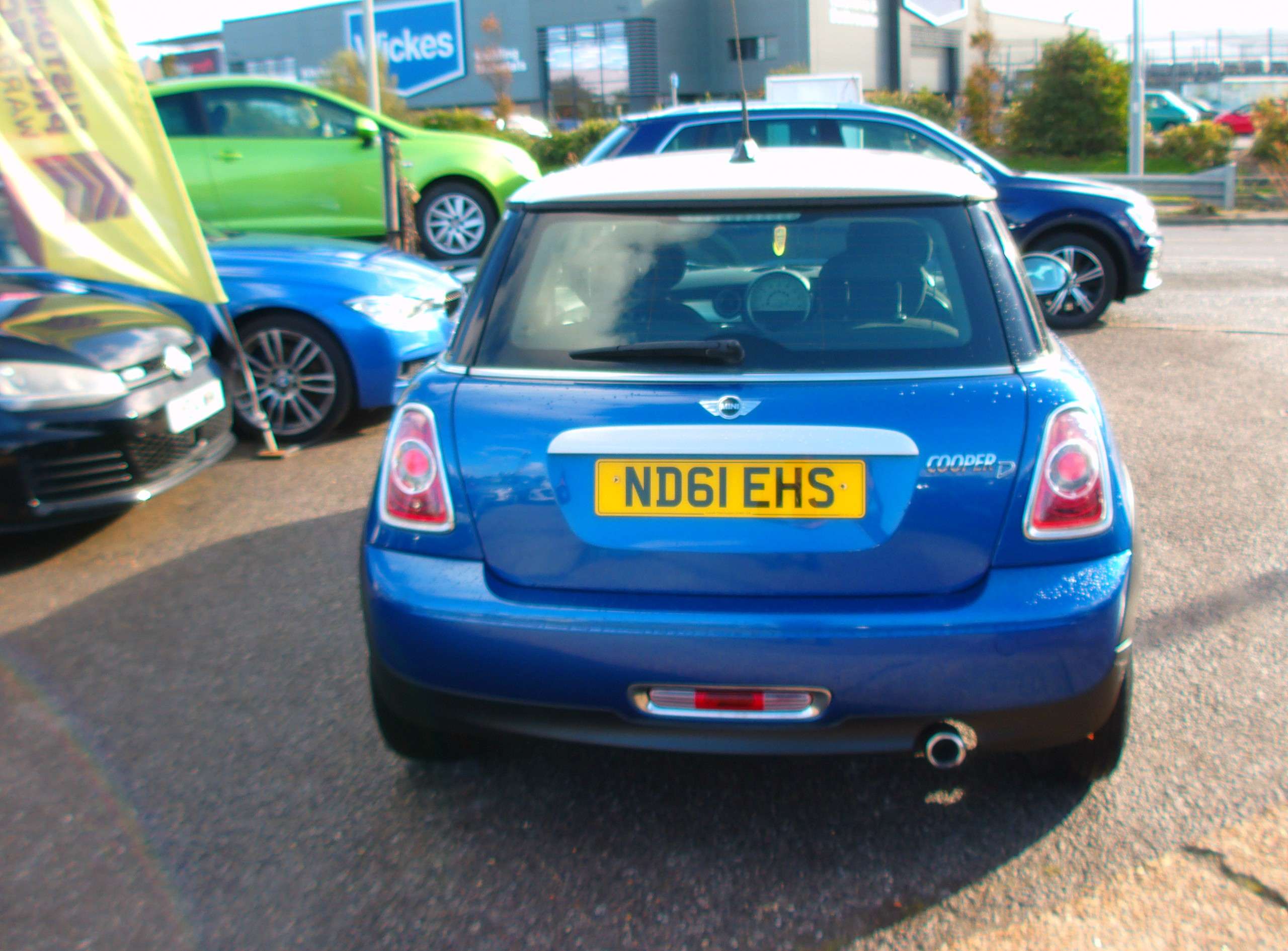 2011 MINI HATCH 2011 MINI HATCH