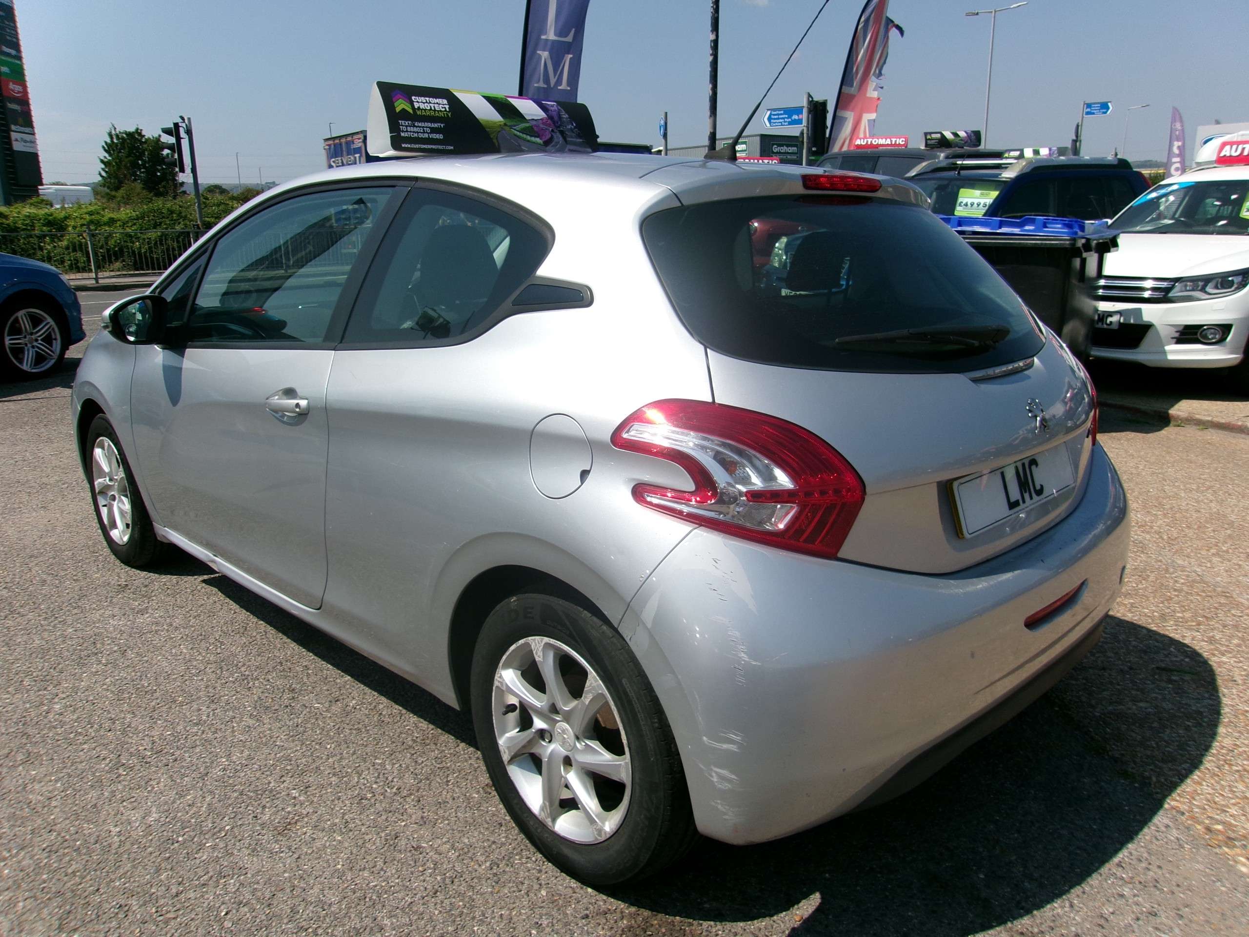A 2012 PEUGEOT 208 1.2 VTi Active Hatchback 3dr Petrol Manual Euro 5 (82 ps) A 2012 PEUGEOT 208 1.2 VTi Active Hatchback 3dr Petrol Manual Euro 5 (82 ps)