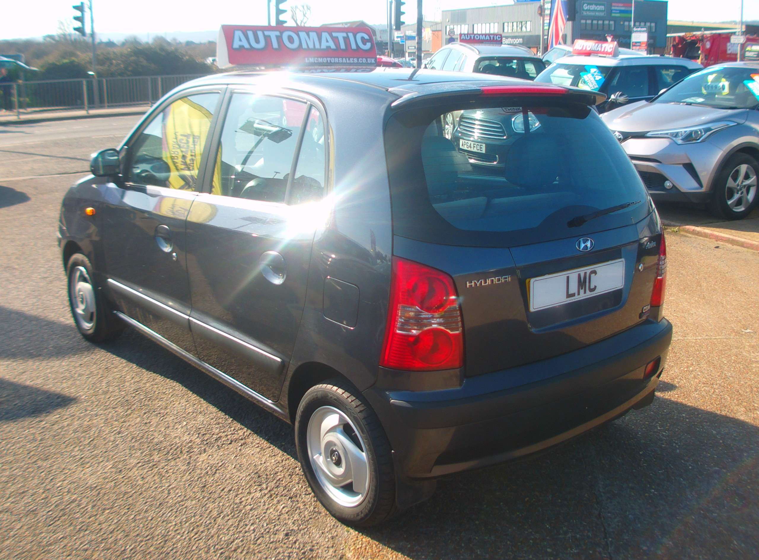 A 2007 HYUNDAI AMICA 1.1 CDX Automatic Hatchback 5dr Petrol (62 bhp) A 2007 HYUNDAI AMICA 1.1 CDX Automatic Hatchback 5dr Petrol (62 bhp)