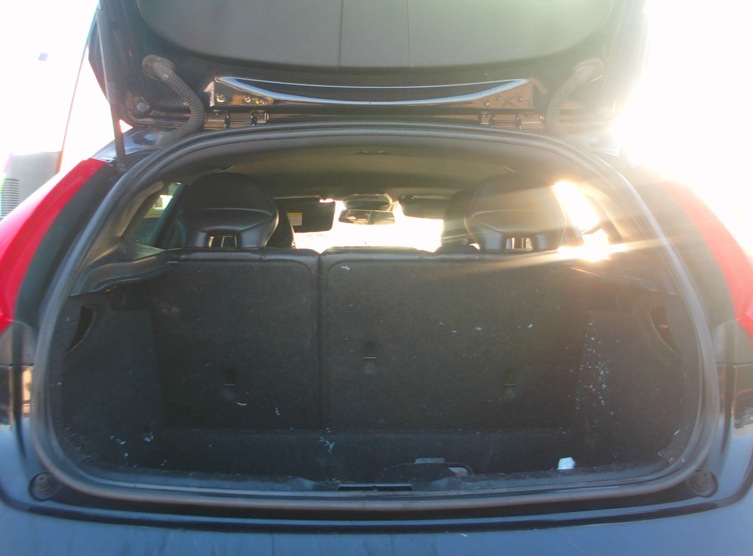 2013 VOLVO V40 2013 VOLVO V40