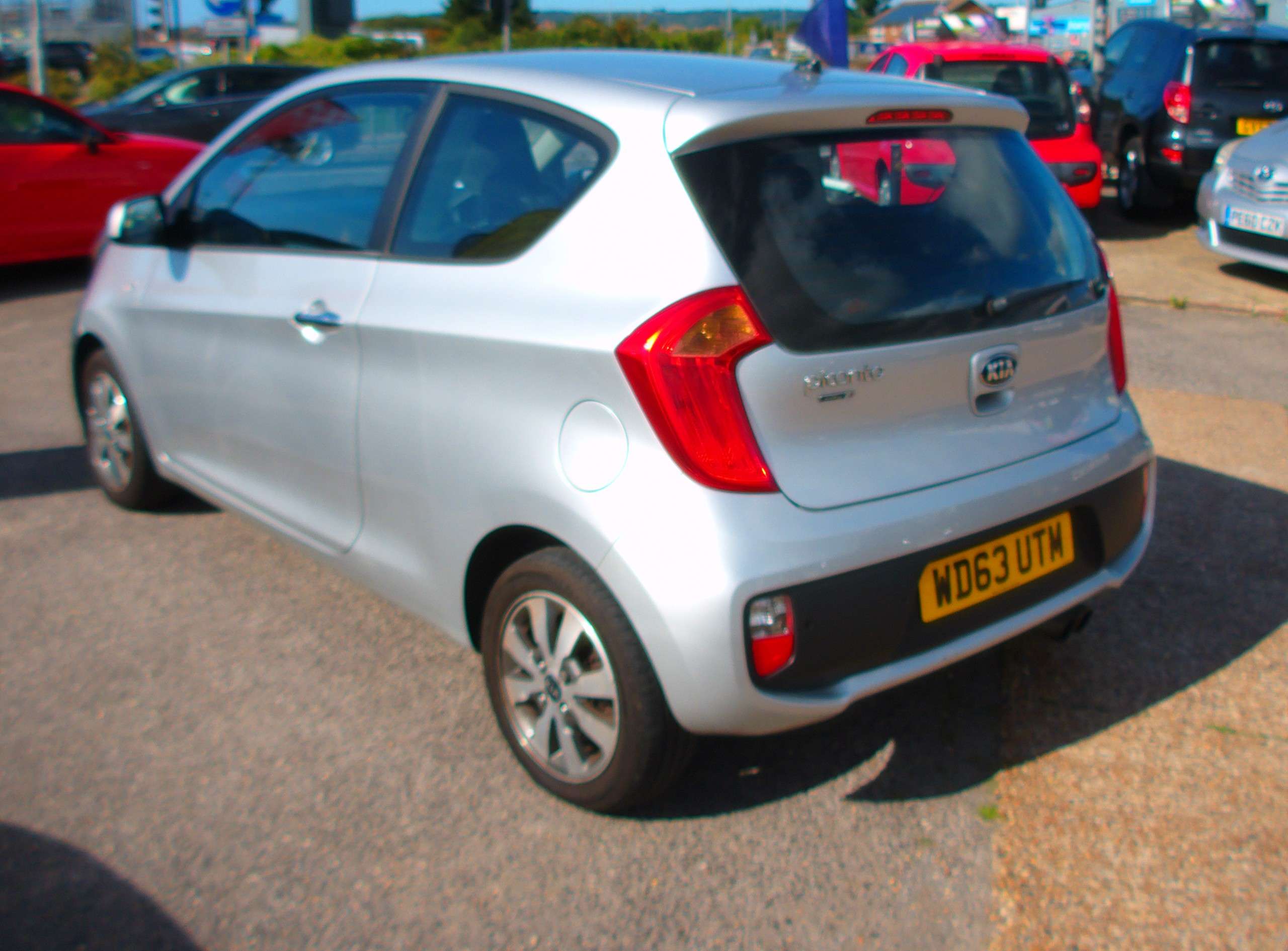 2014 KIA PICANTO 2014 KIA PICANTO