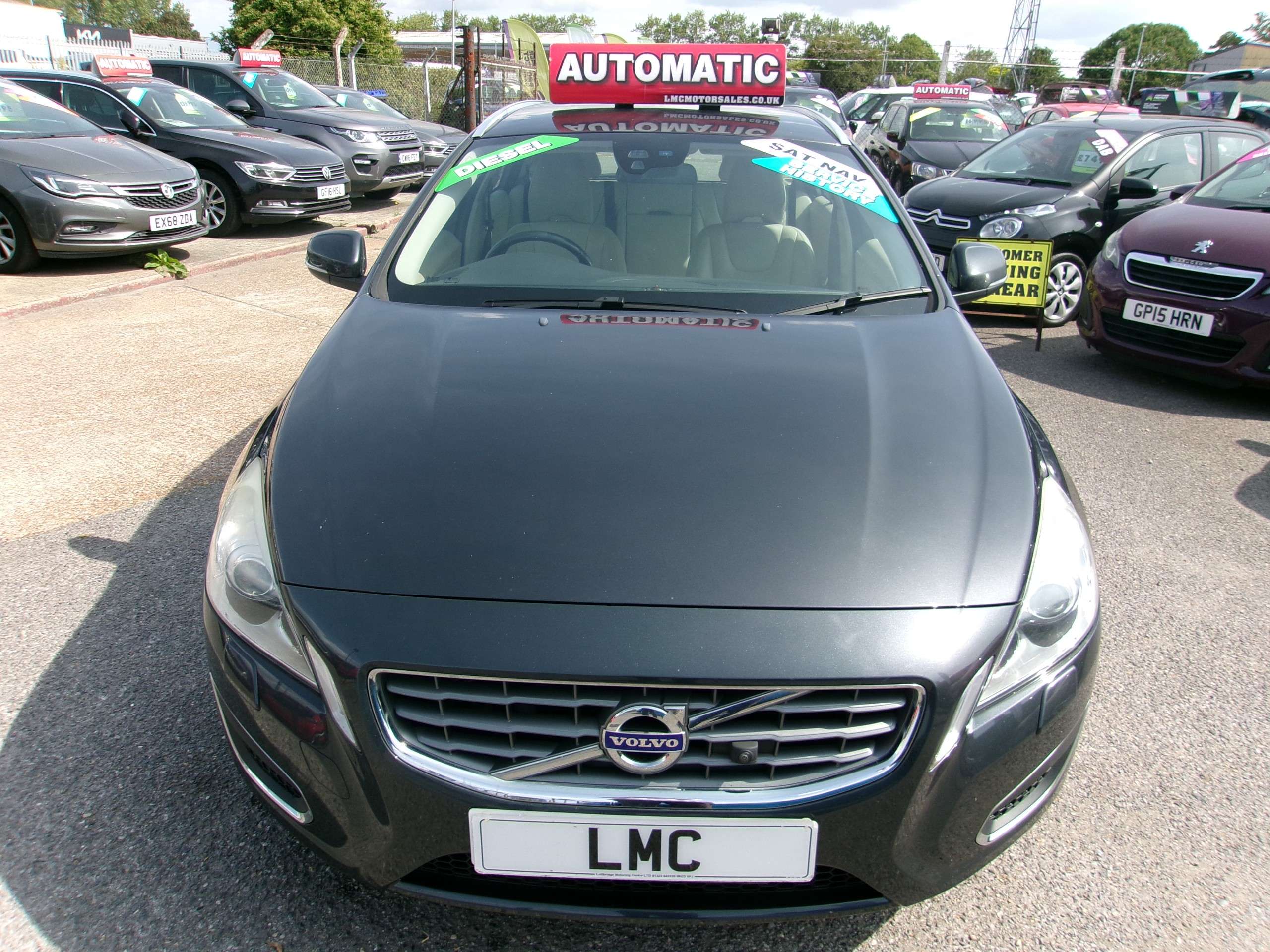 A 2011 VOLVO V60 Automatic 2.0 D3 SE Lux Estate 5dr Diesel Geartronic (s/s) (163 ps) A 2011 VOLVO V60 Automatic 2.0 D3 SE Lux Estate 5dr Diesel Geartronic (s/s) (163 ps)