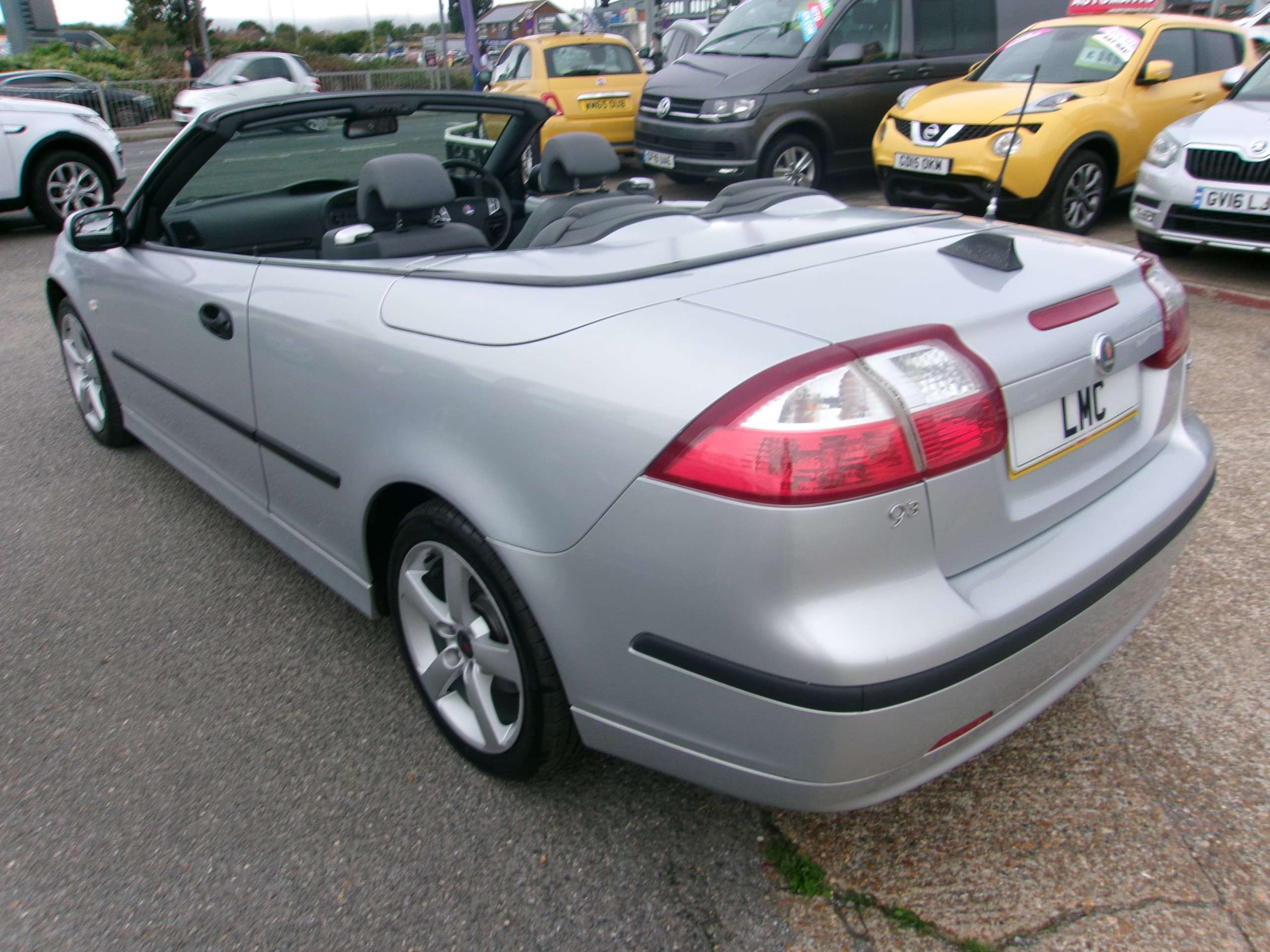 A 2006 SAAB 9-3 2.0T Vector Convertible 2dr Petrol Manual (206 g/km, 150 bhp) A 2006 SAAB 9-3 2.0T Vector Convertible 2dr Petrol Manual (206 g/km, 150 bhp)