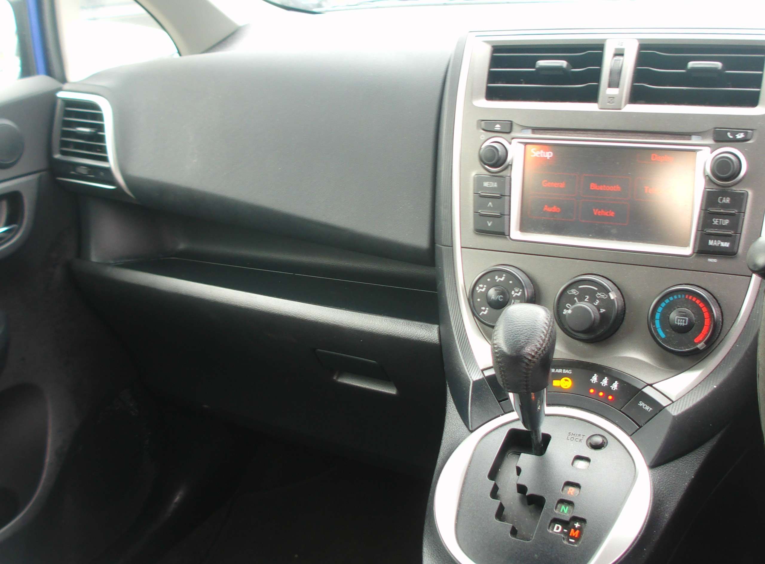 2011 TOYOTA VERSO 2011 TOYOTA VERSO