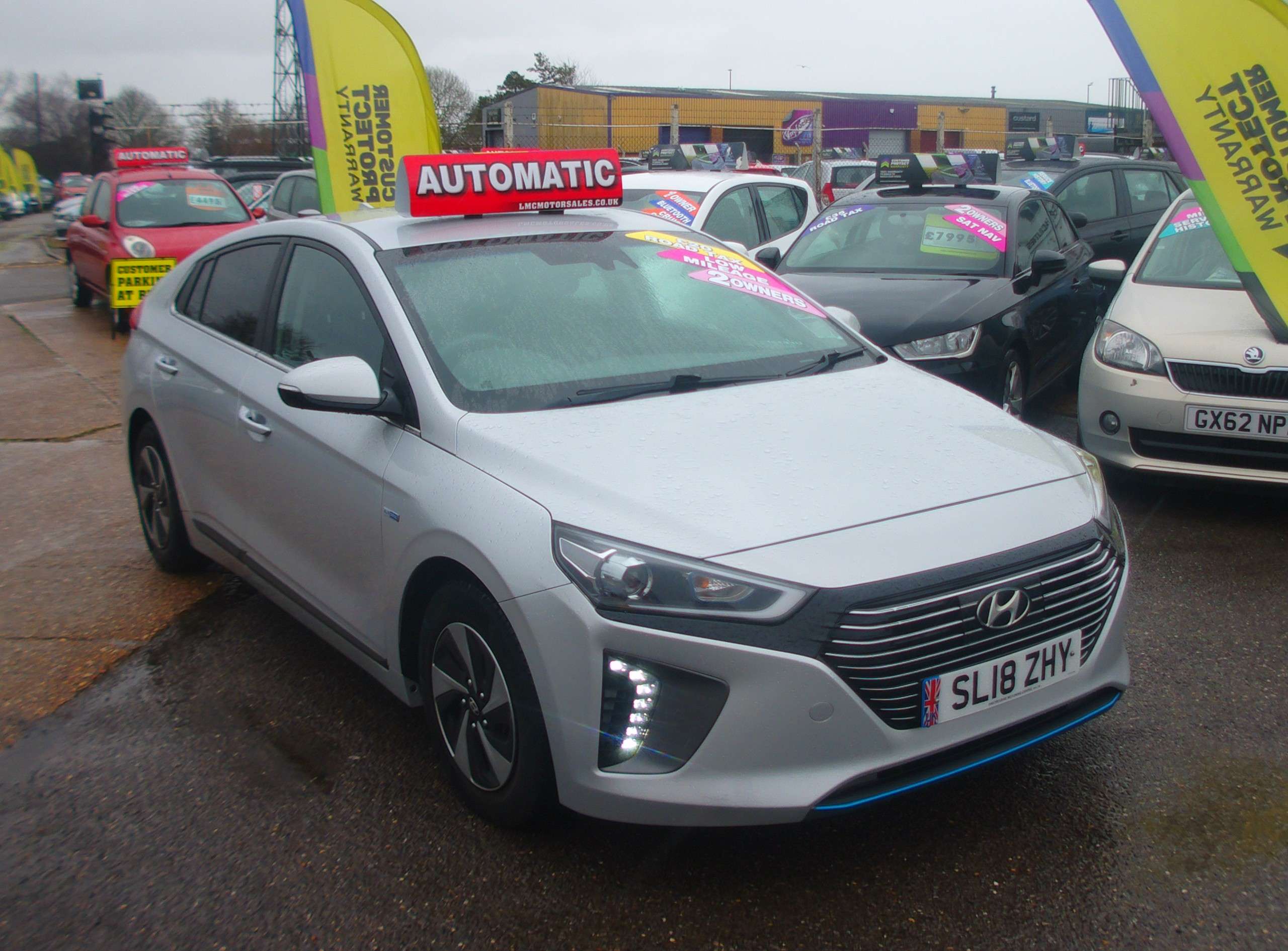 A 2018 HYUNDAI IONIQ Hybrid 1.6 h-GDi Premium Hatchback 5dr Petrol DCT Euro 6 (s/s) A 2018 HYUNDAI IONIQ Hybrid 1.6 h-GDi Premium Hatchback 5dr Petrol DCT Euro 6 (s/s)