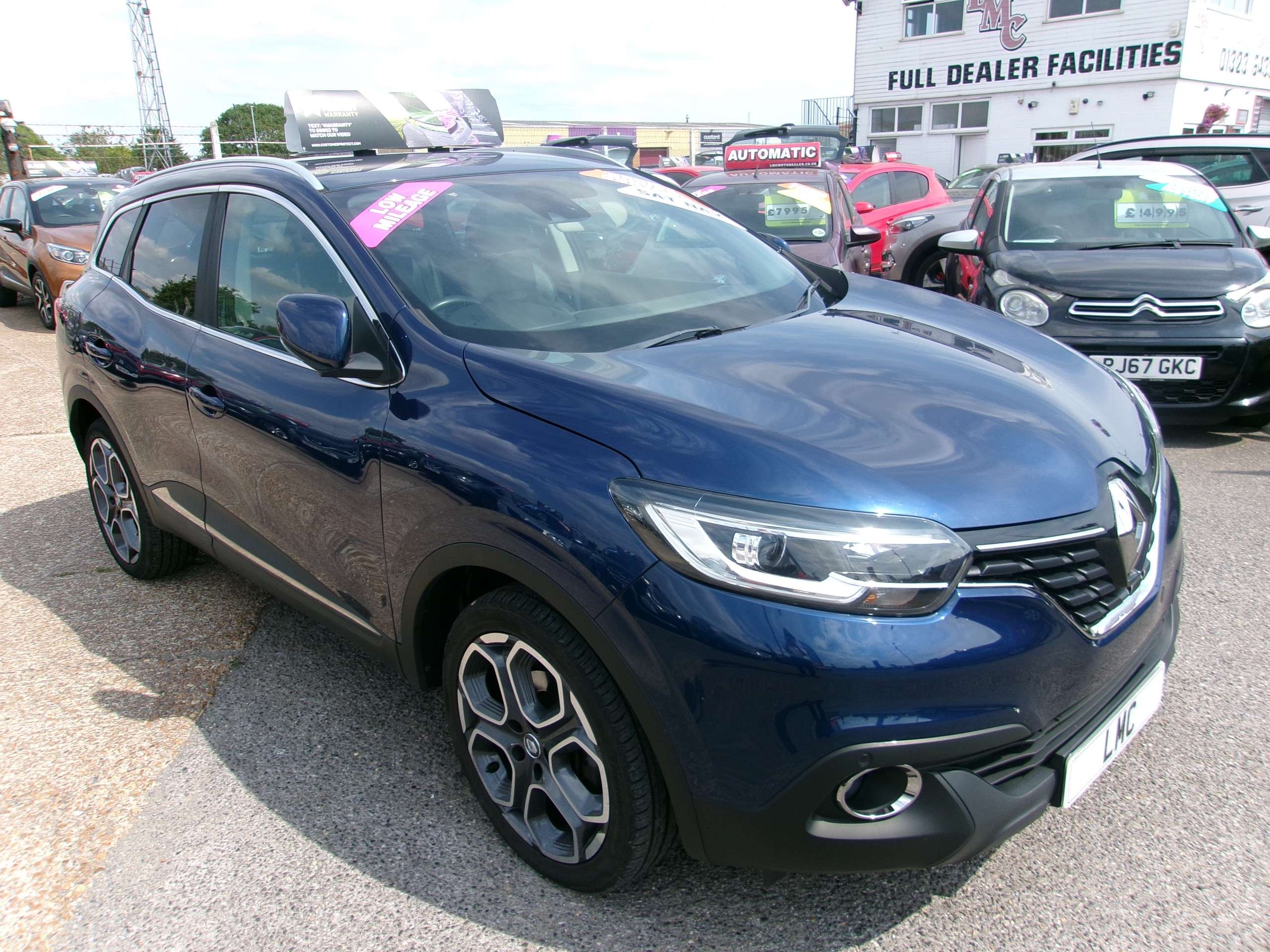 A 2017 RENAULT KADJAR 1.2 TCe Dynamique S Nav SUV 5dr Petrol Manual Euro 6 (s/s) (130 ps) A 2017 RENAULT KADJAR 1.2 TCe Dynamique S Nav SUV 5dr Petrol Manual Euro 6 (s/s) (130 ps)