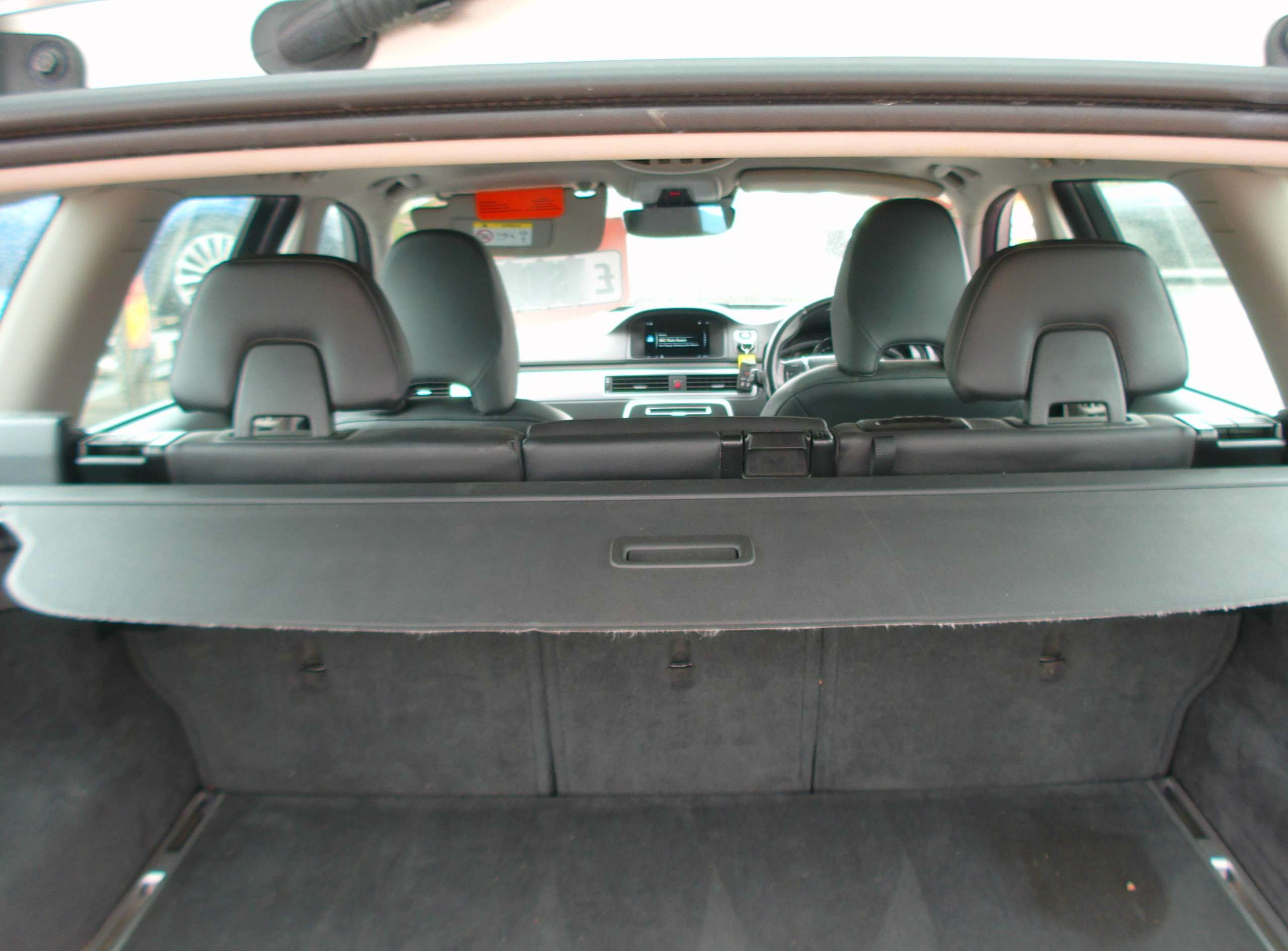 2014 VOLVO V70 2014 VOLVO V70