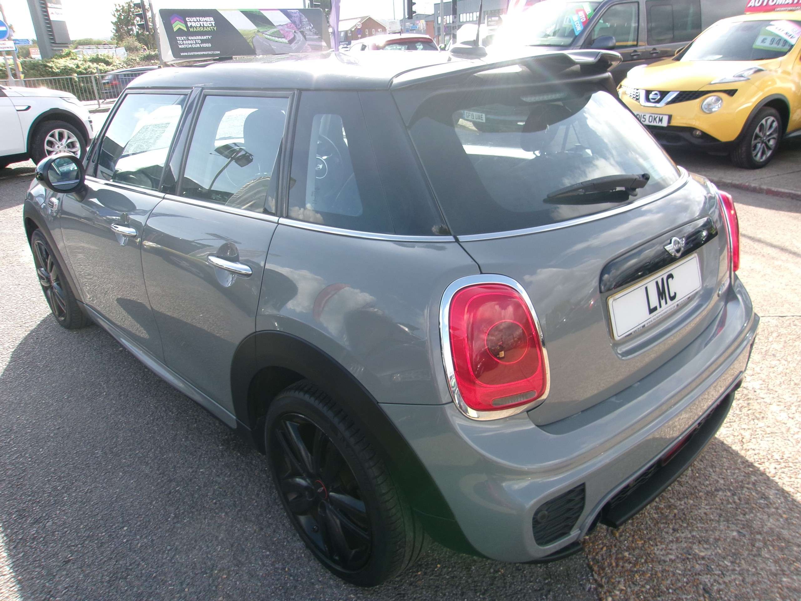 A 2017 MINI HATCH 1.5 Cooper Hatchback 5dr Petrol Manual Euro 6 (s/s) (136 ps) A 2017 MINI HATCH 1.5 Cooper Hatchback 5dr Petrol Manual Euro 6 (s/s) (136 ps)