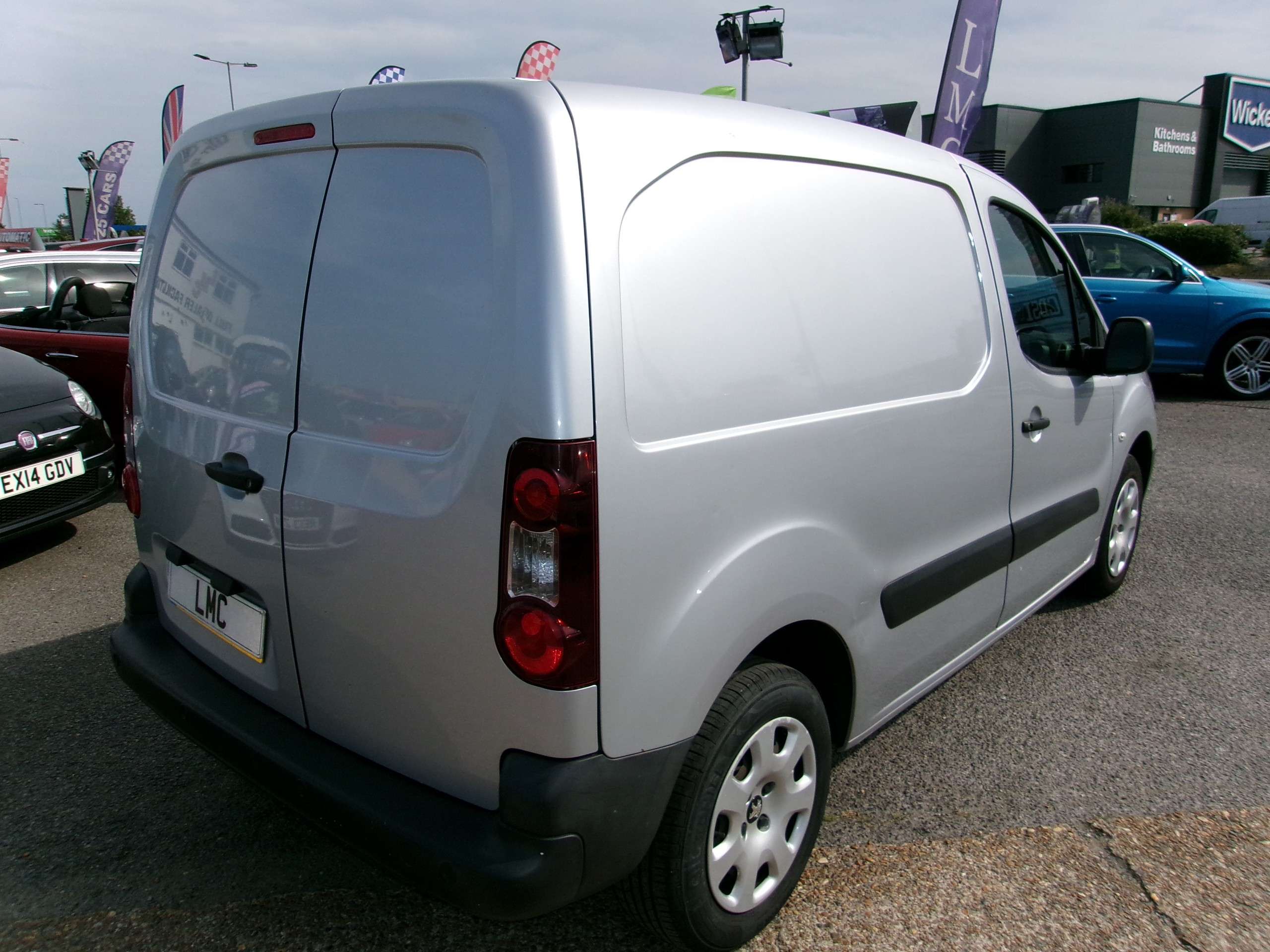 2017 PEUGEOT PARTNER 2017 PEUGEOT PARTNER