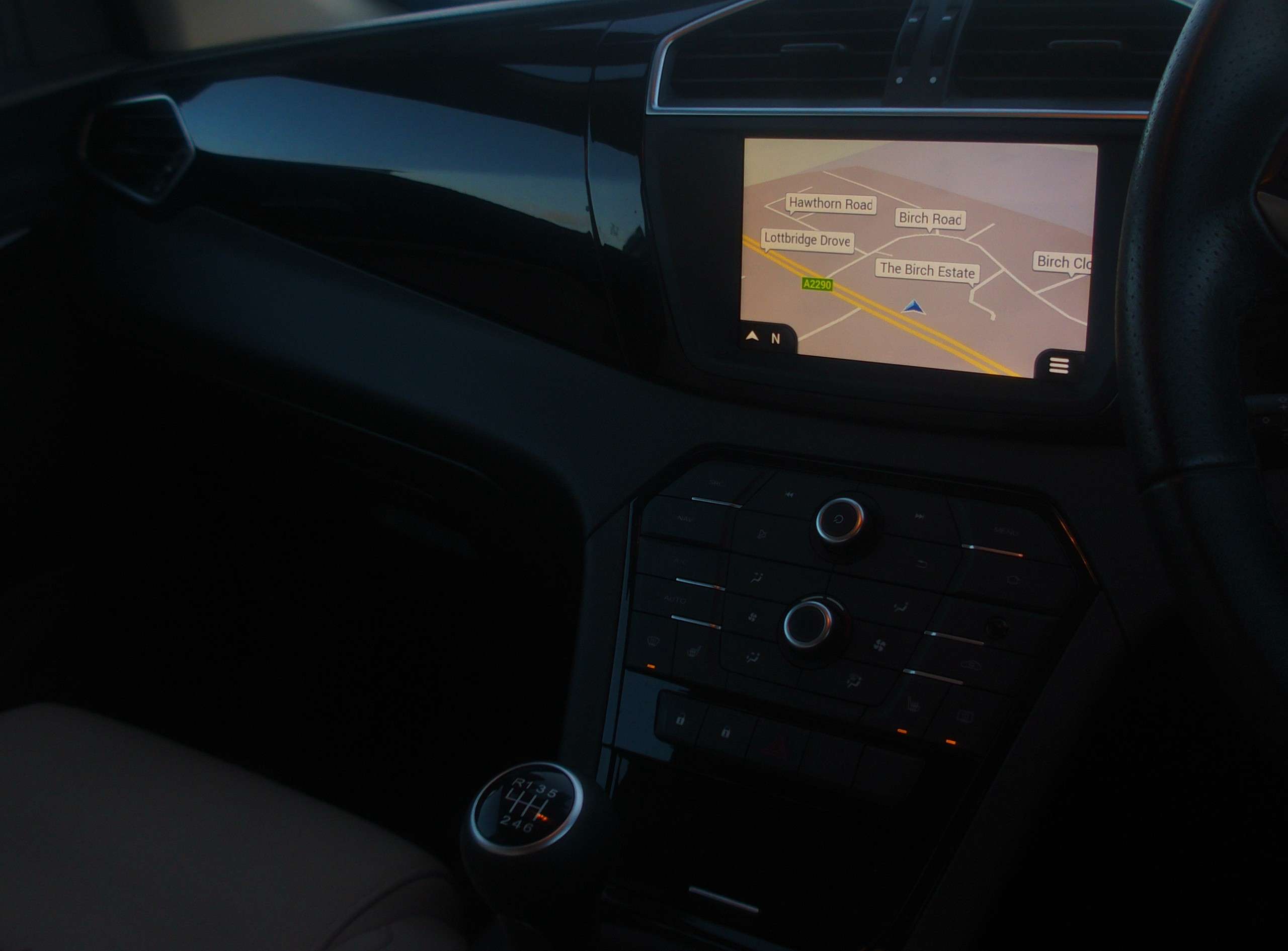 2016 MG GS 2016 MG GS