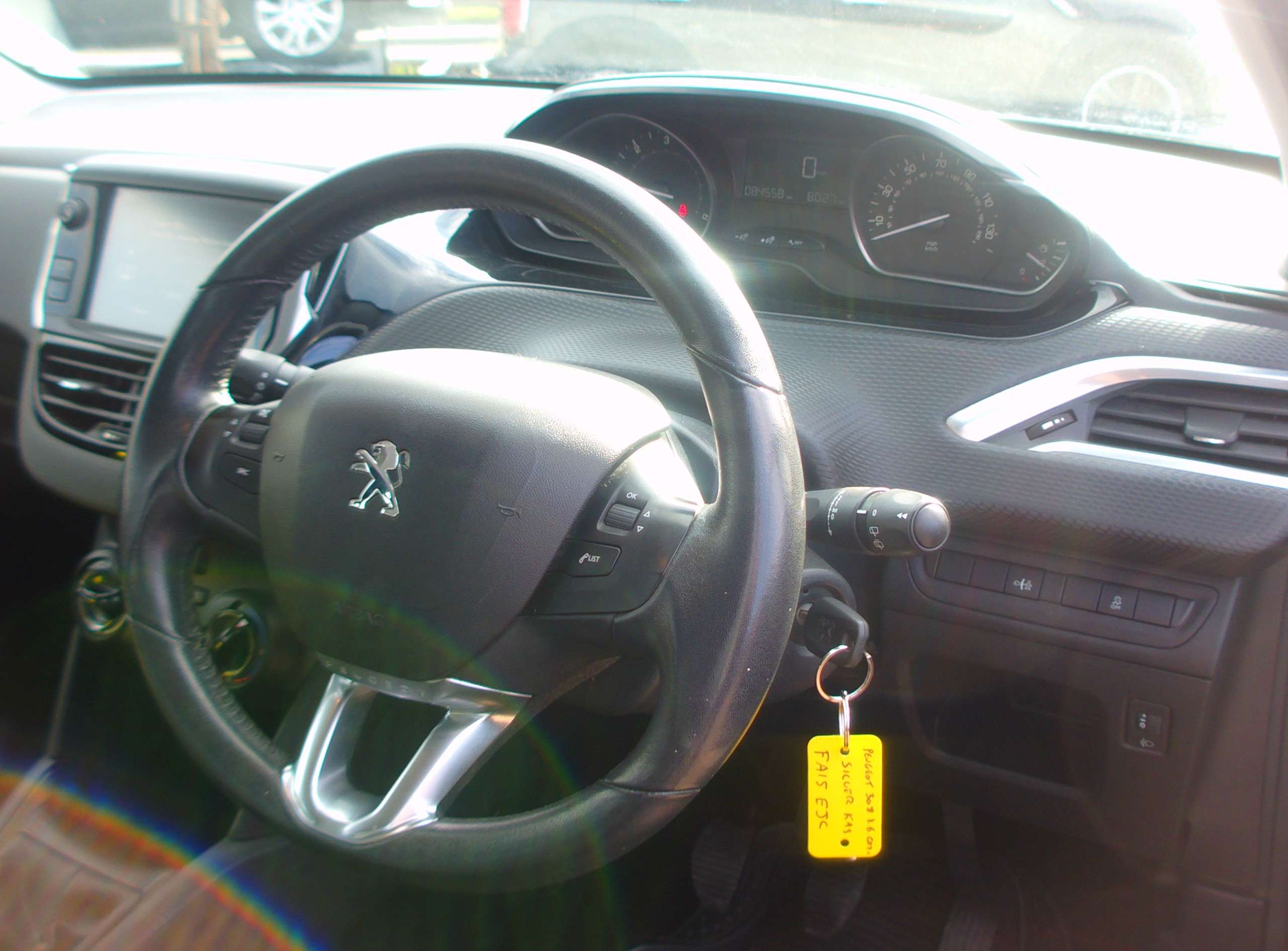 2015 PEUGEOT 208 2015 PEUGEOT 208