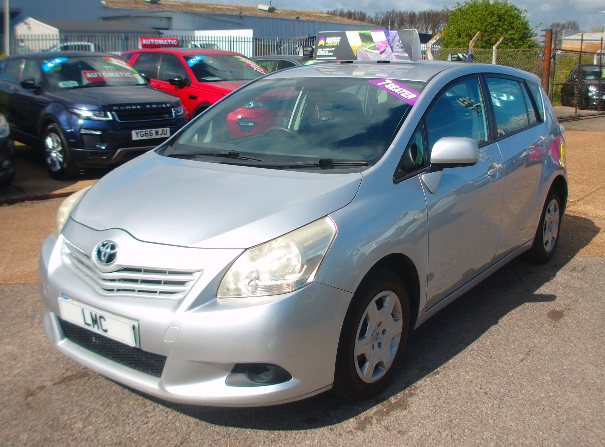 A 2010 TOYOTA VERSO 1.6 7 SEAT T2 VALVEMATIC 5-Door A 2010 TOYOTA VERSO 1.6 7 SEAT T2 VALVEMATIC 5-Door