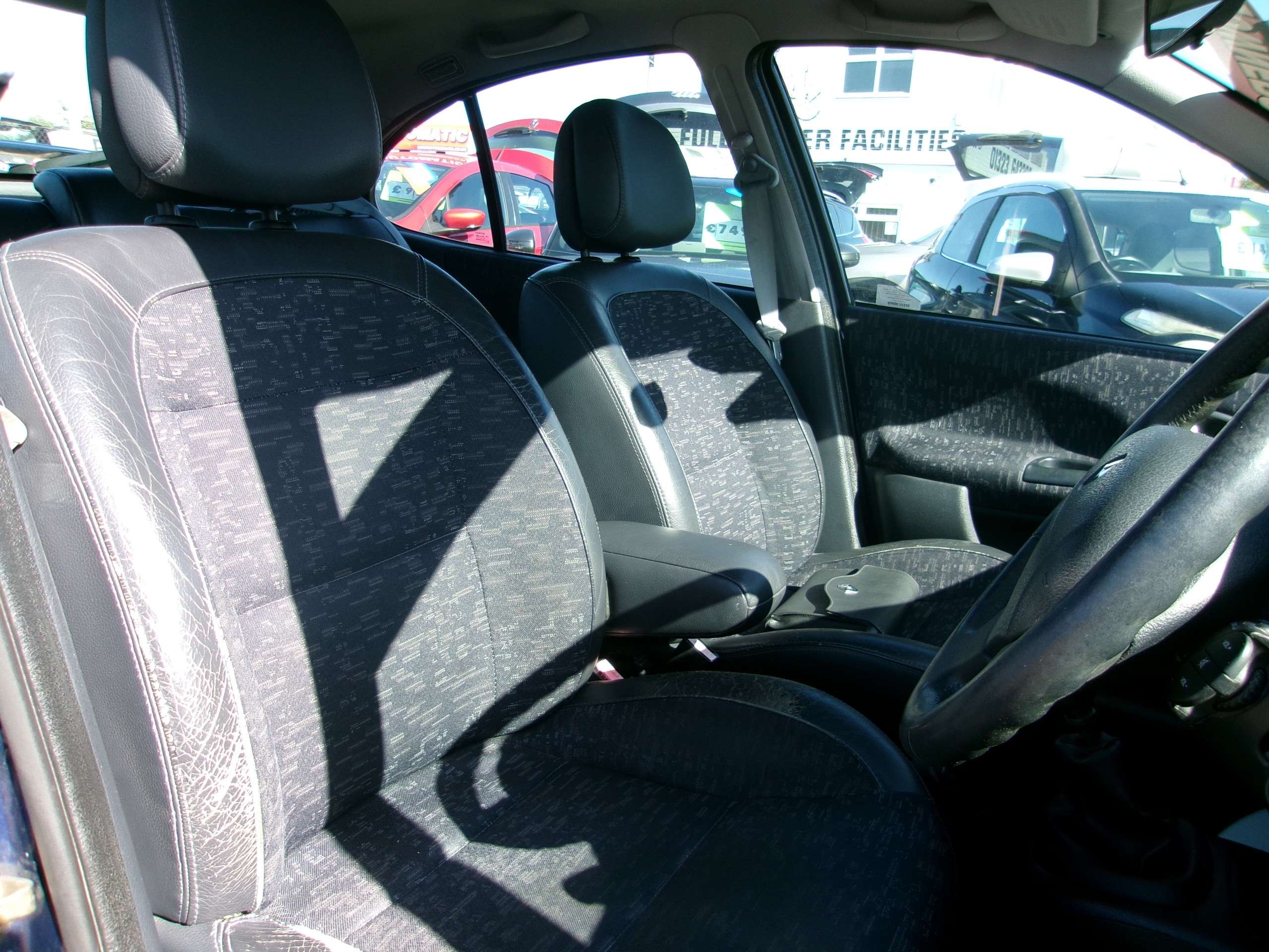 2002 RENAULT MEGANE 2002 RENAULT MEGANE