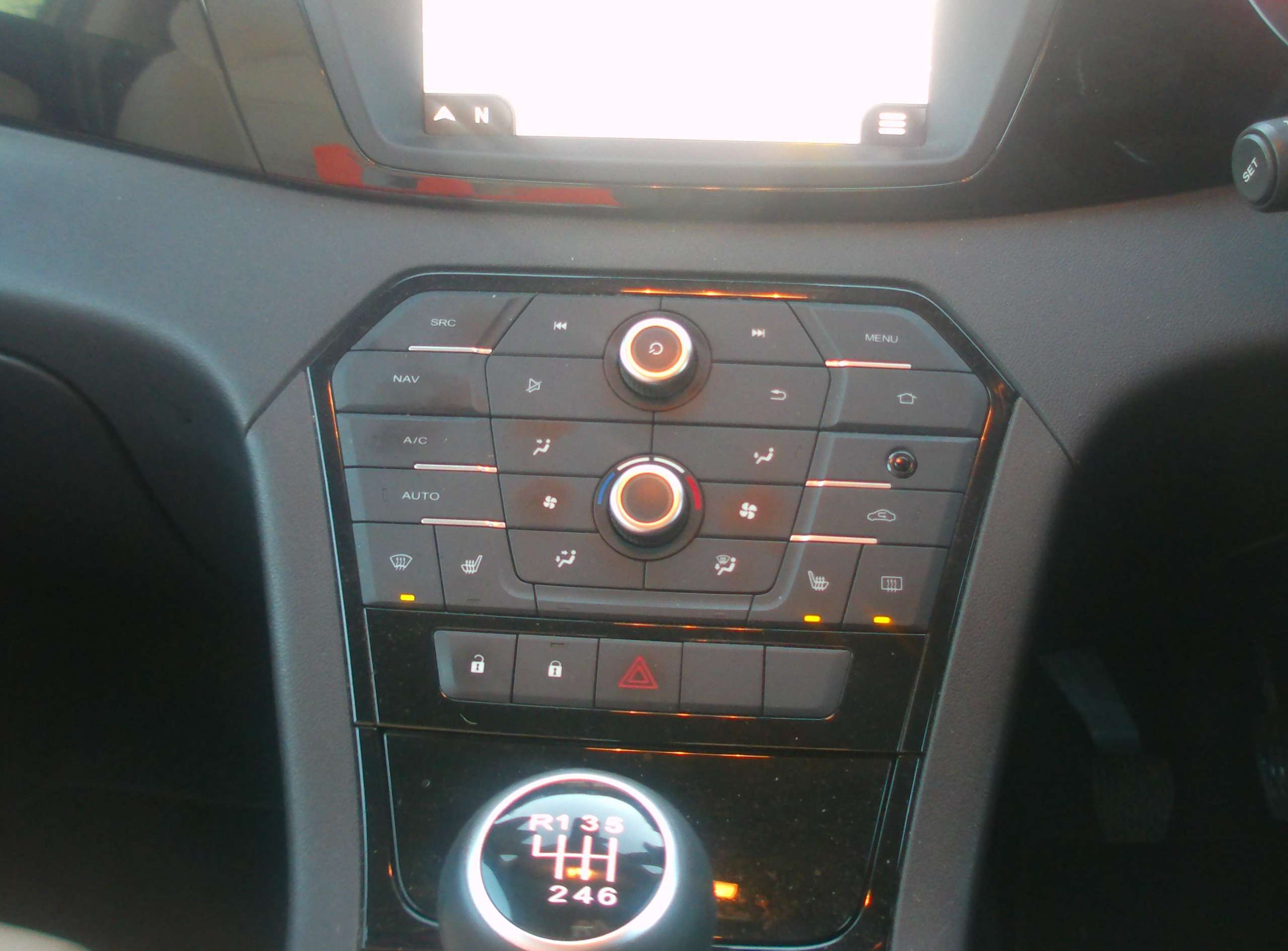 2016 MG GS 2016 MG GS