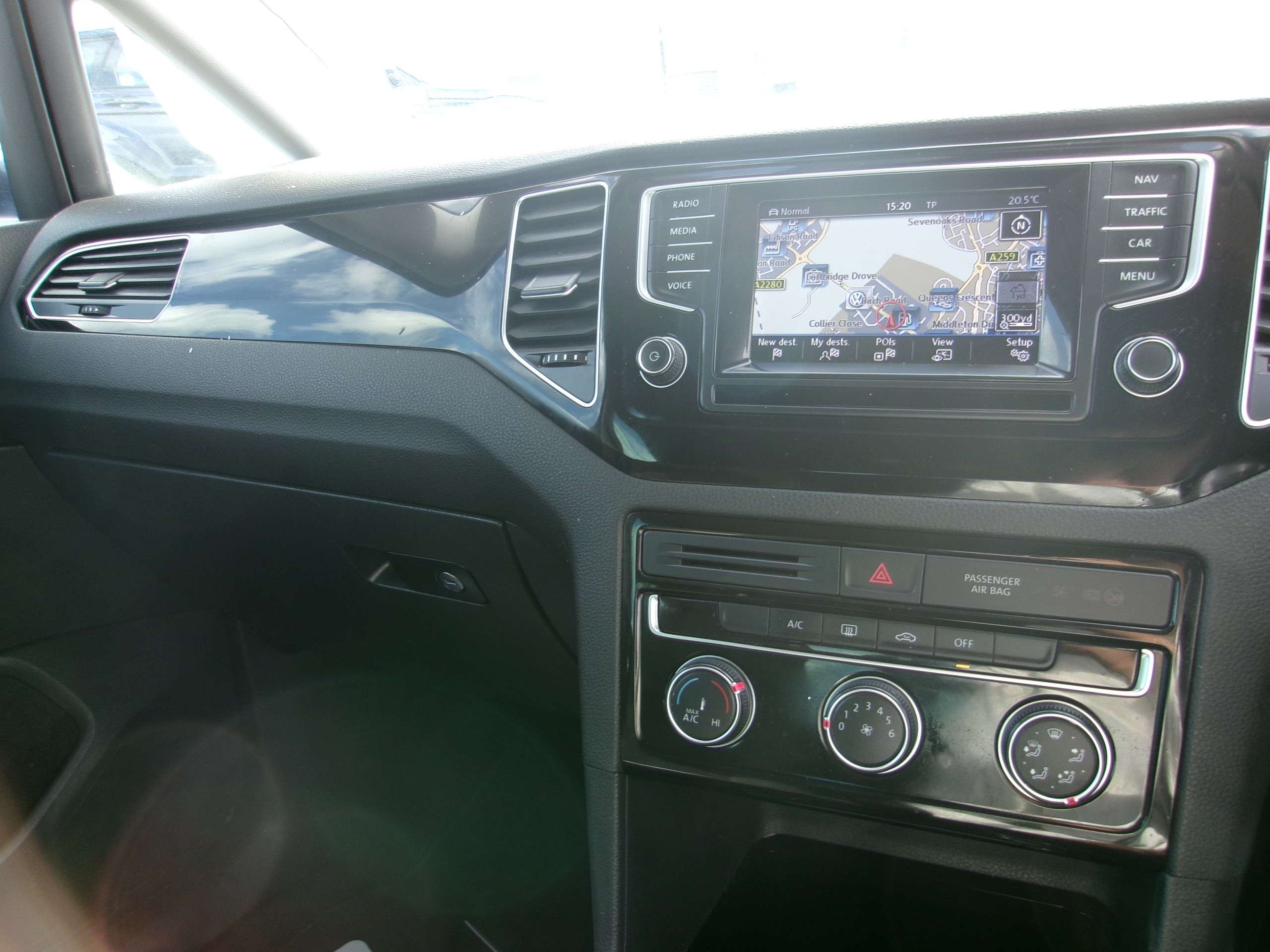 2015 VOLKSWAGEN GOLF SV 2015 VOLKSWAGEN GOLF SV