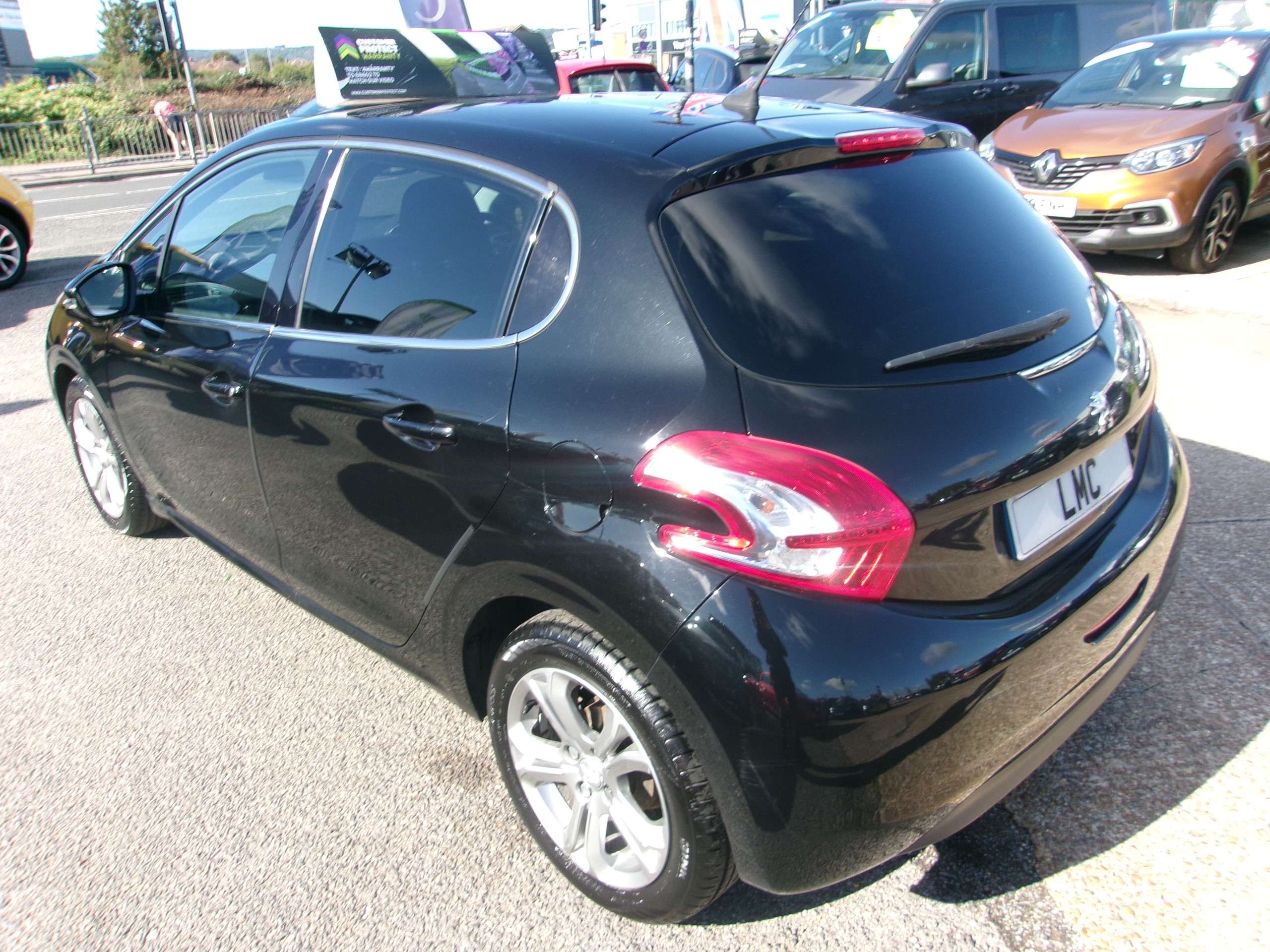 A 2015 PEUGEOT 208 1.2 VTi PureTech Allure Hatchback 5dr Petrol Manual Euro 6 (82 ps) A 2015 PEUGEOT 208 1.2 VTi PureTech Allure Hatchback 5dr Petrol Manual Euro 6 (82 ps)