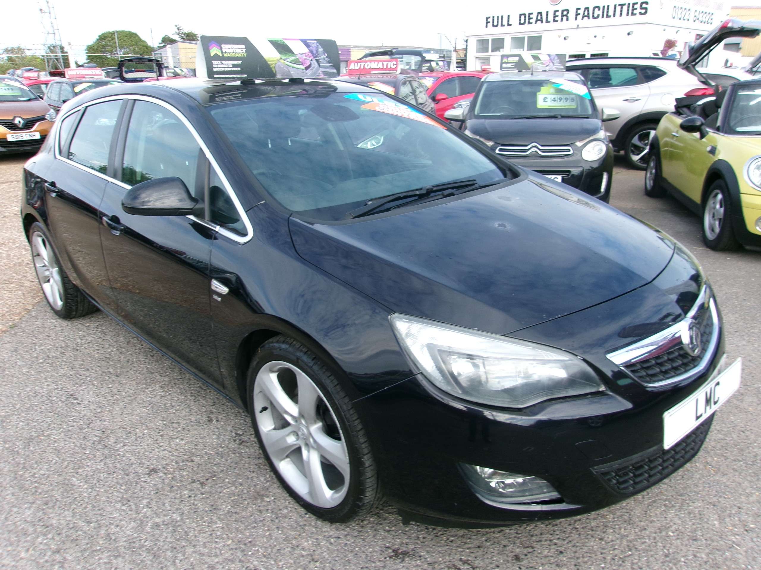 A 2010 VAUXHALL ASTRA 1.6T 16v SRi Hatchback 5dr Petrol Manual (180 ps) A 2010 VAUXHALL ASTRA 1.6T 16v SRi Hatchback 5dr Petrol Manual (180 ps)