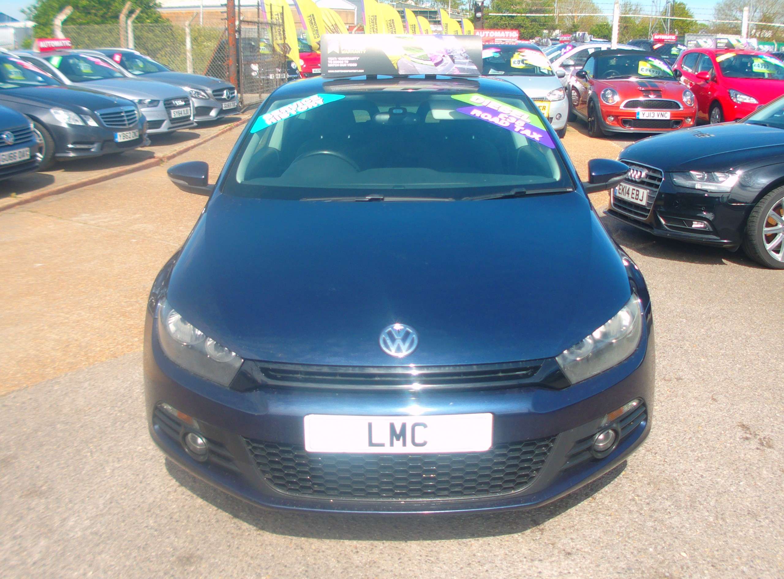 A 2011 VOLKSWAGEN SCIROCCO 2.0 TDI BlueMotion Tech GT Hatchback 3dr Diesel Manual (s/s) A 2011 VOLKSWAGEN SCIROCCO 2.0 TDI BlueMotion Tech GT Hatchback 3dr Diesel Manual (s/s)