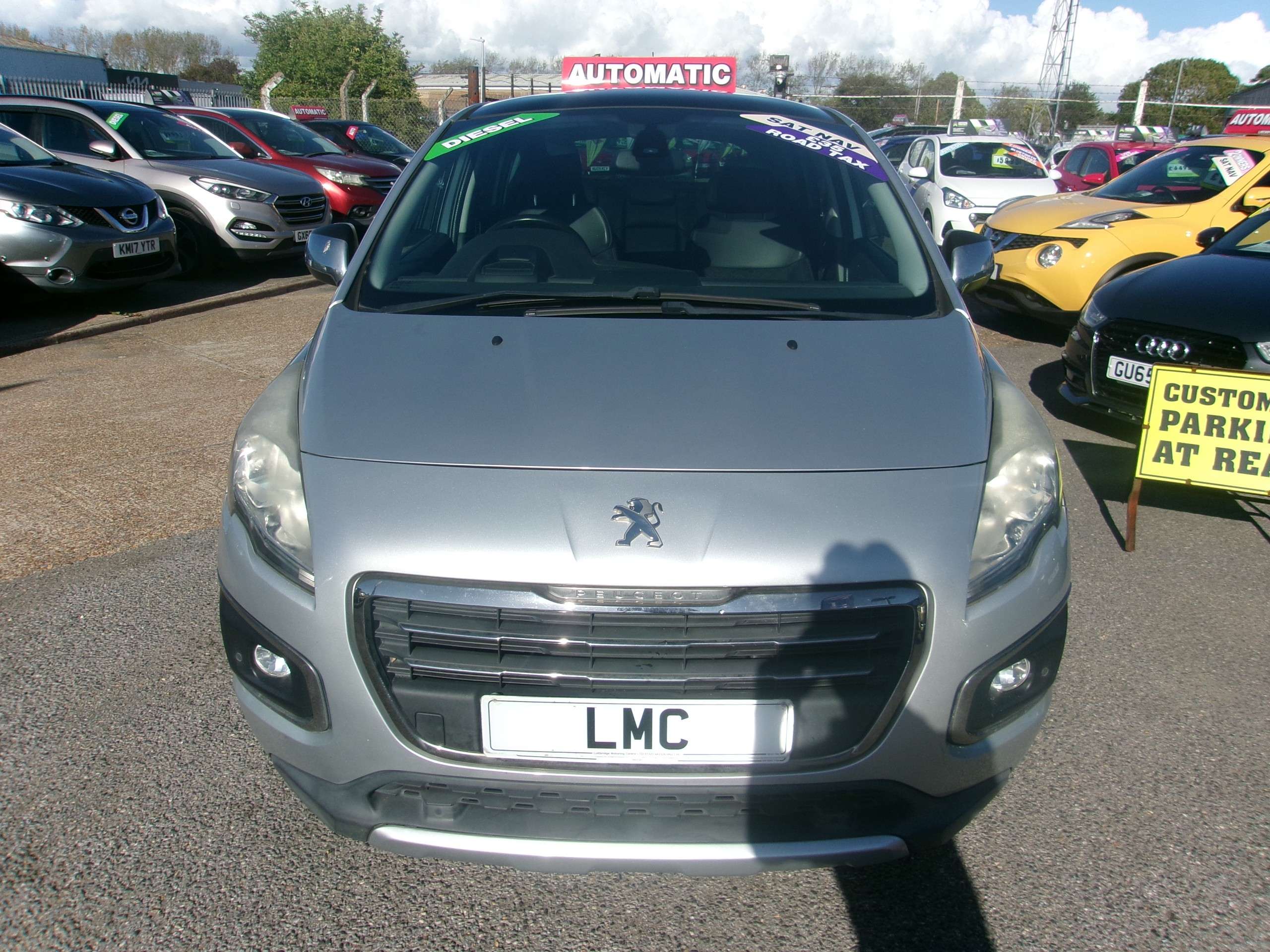 A 2016 PEUGEOT 3008 Automatic 1.6 BlueHDi Allure SUV 5dr Diesel EAT Euro 6 (s/s) (120 ps) A 2016 PEUGEOT 3008 Automatic 1.6 BlueHDi Allure SUV 5dr Diesel EAT Euro 6 (s/s) (120 ps)