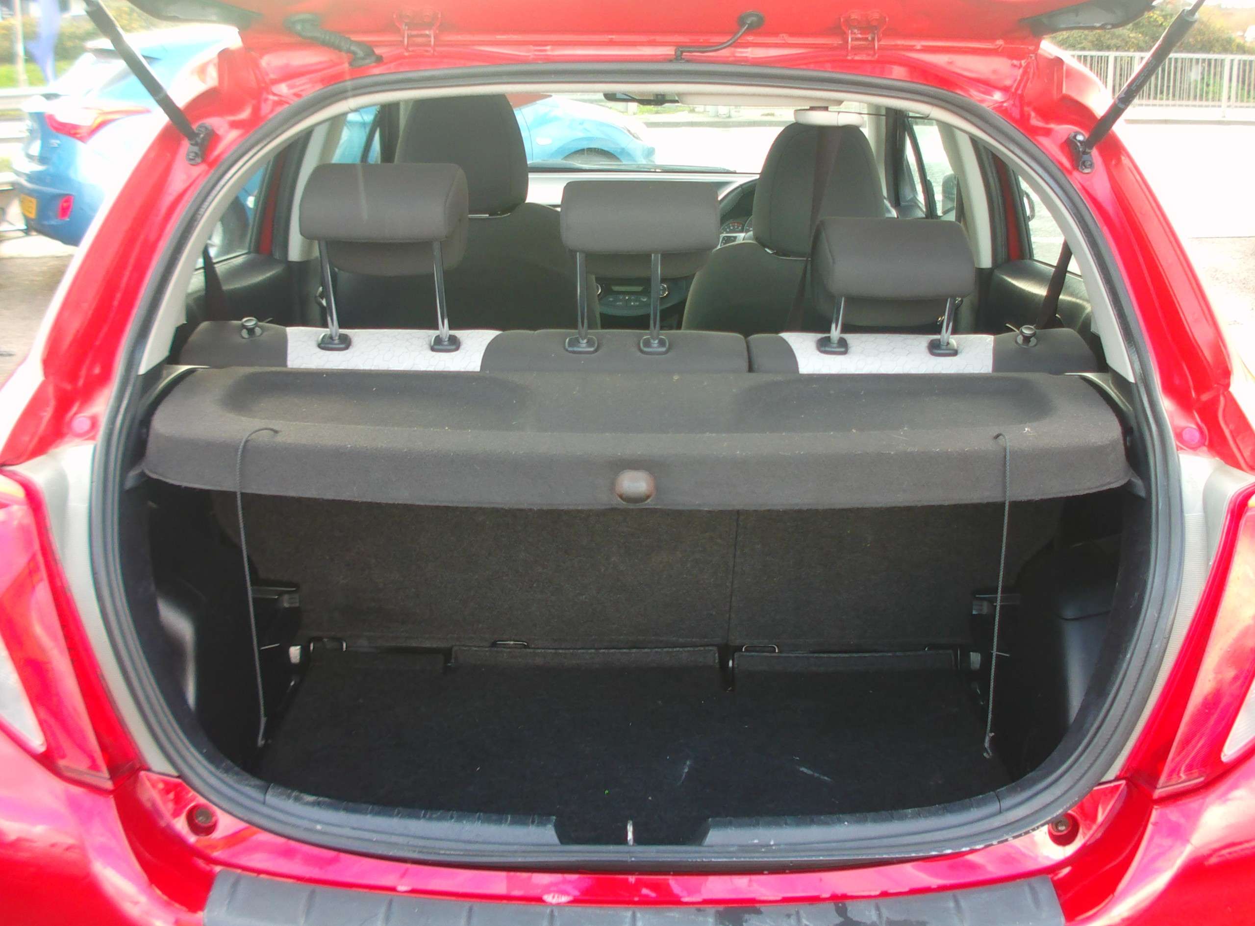 2012 TOYOTA YARIS 2012 TOYOTA YARIS