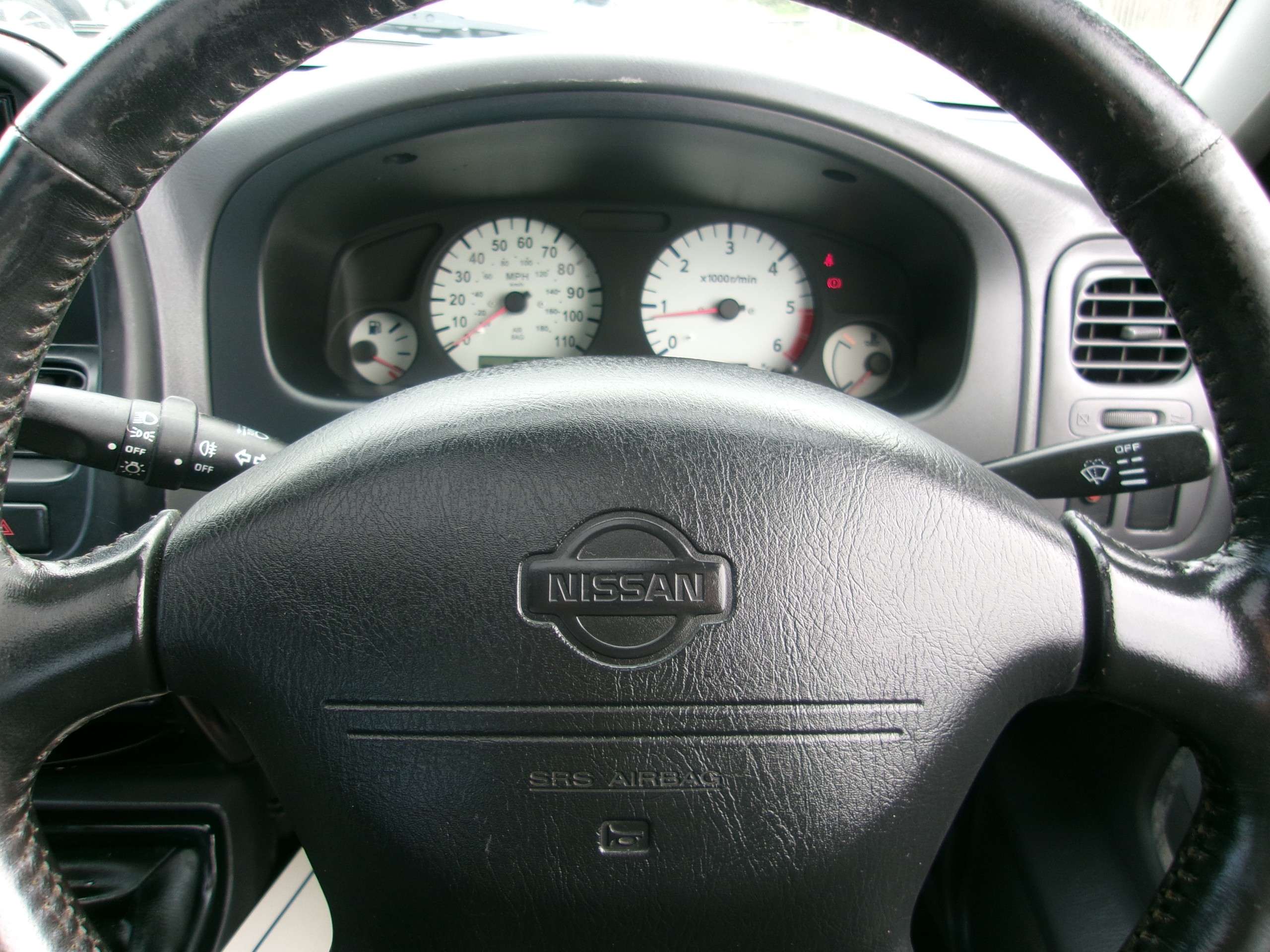 2002 NISSAN NAVARA 2002 NISSAN NAVARA