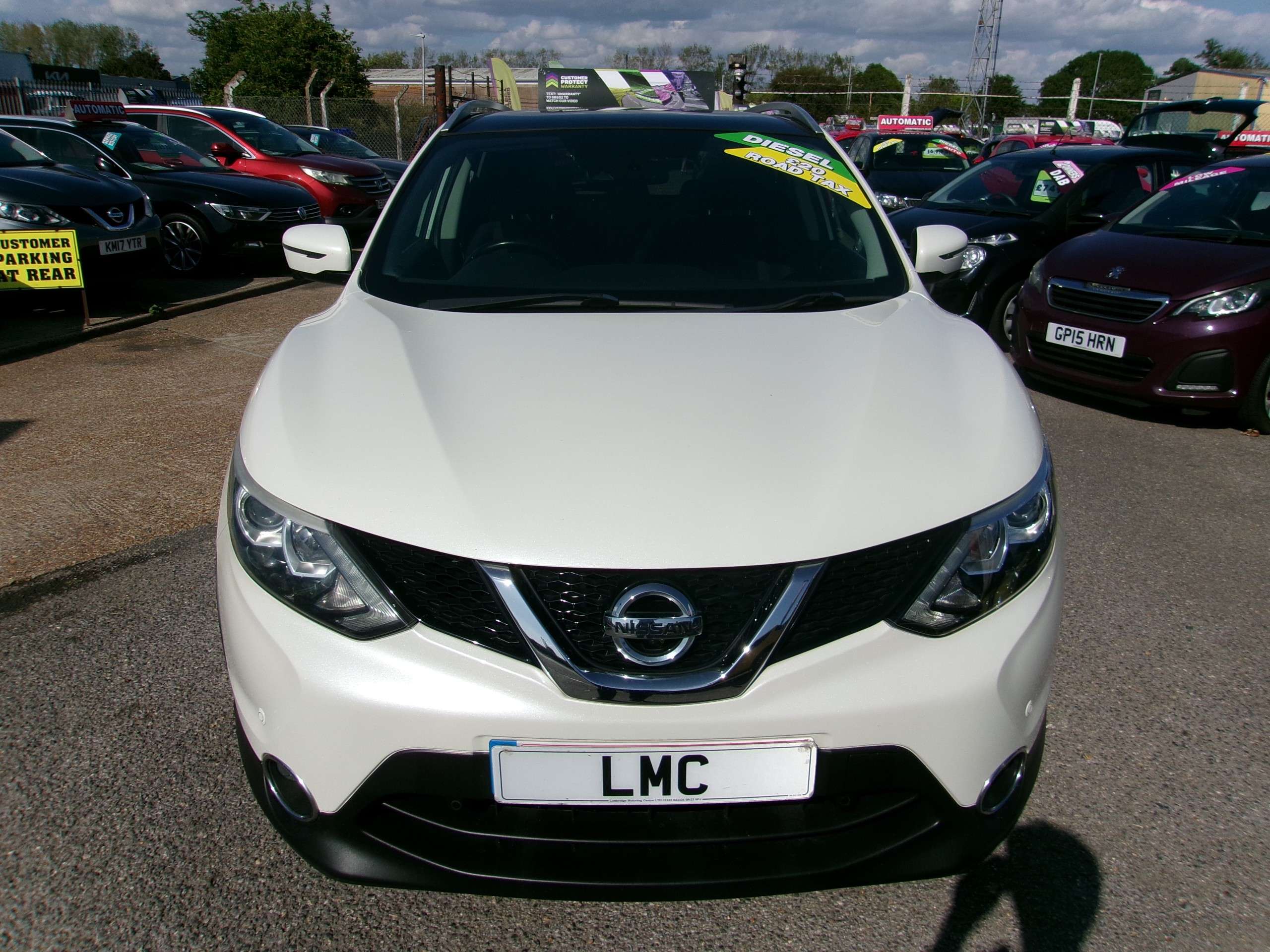 A 2016 NISSAN QASHQAI 1.5 dCi N-Connecta SUV 5dr Diesel Manual Euro 6 (s/s) (110 ps) A 2016 NISSAN QASHQAI 1.5 dCi N-Connecta SUV 5dr Diesel Manual Euro 6 (s/s) (110 ps)