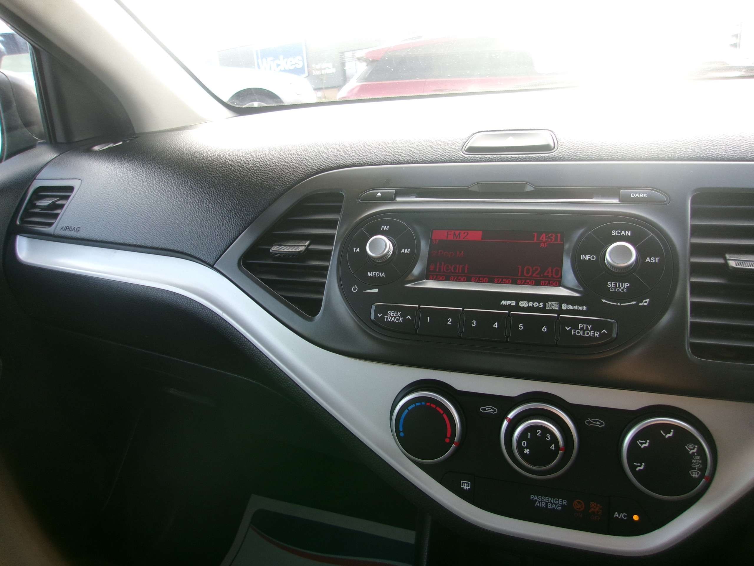 2014 KIA PICANTO 2014 KIA PICANTO