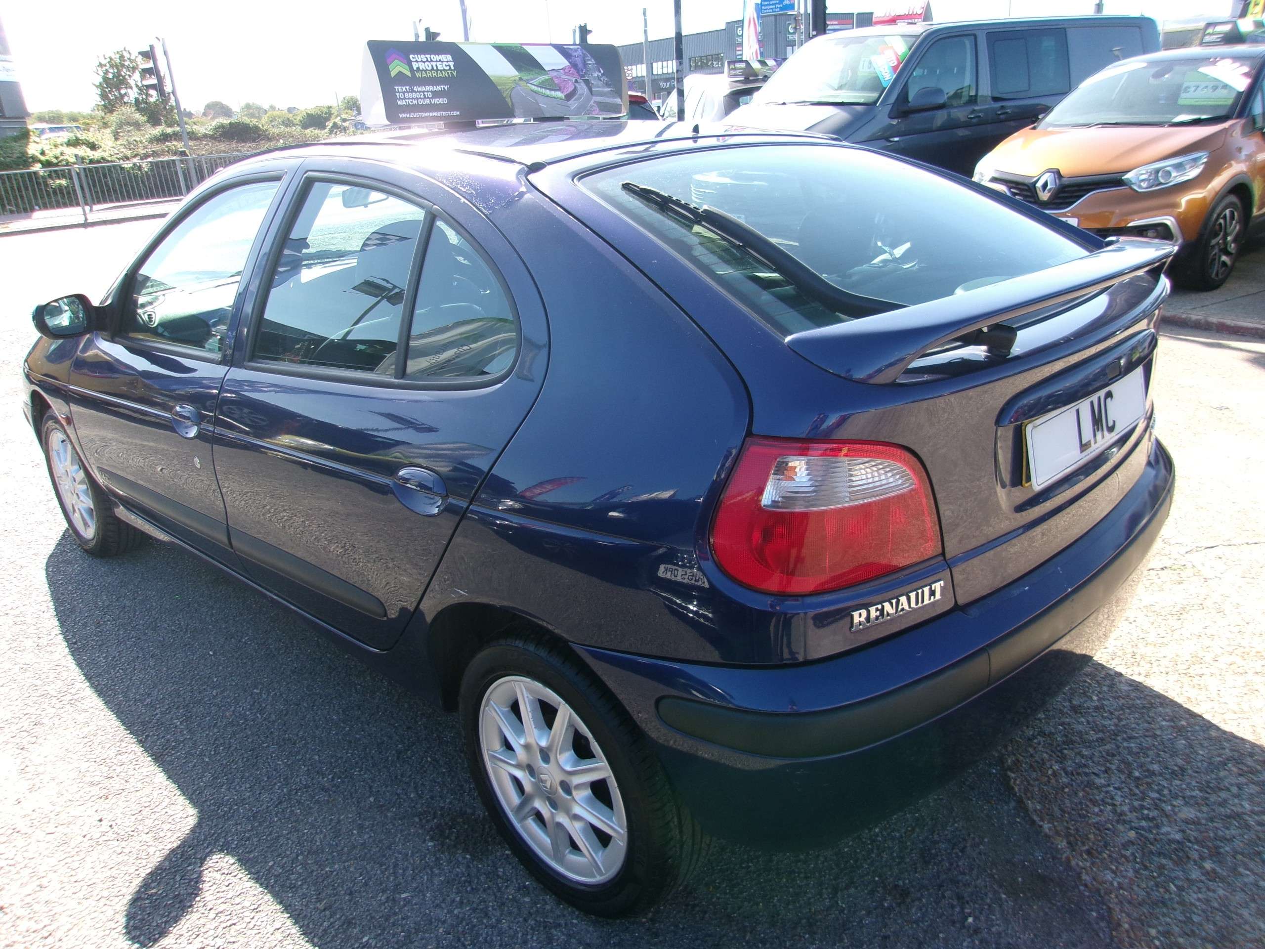 A 2002 RENAULT MEGANE 1.4 16v Fidji Hatchback 5dr Petrol Manual (95 bhp) A 2002 RENAULT MEGANE 1.4 16v Fidji Hatchback 5dr Petrol Manual (95 bhp)