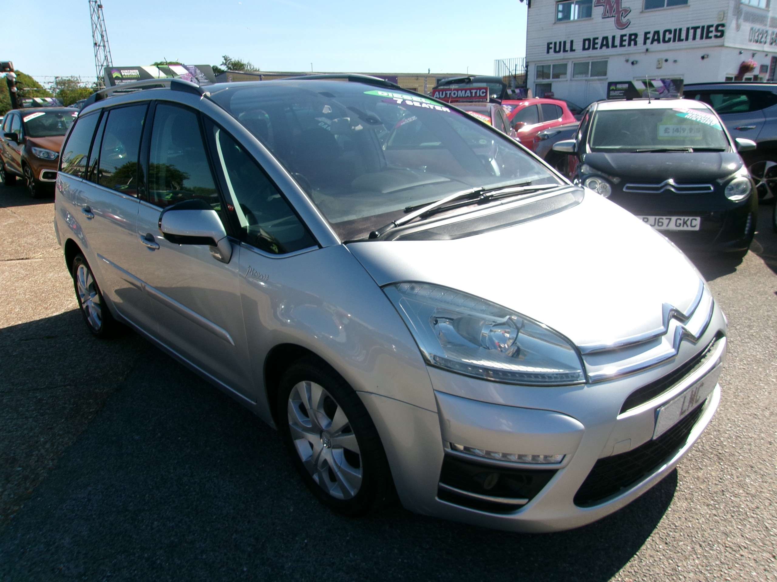A 2013 CITROEN C4 GRAND PICASSO 7 SEAT PLATINUM HDI 5-Door A 2013 CITROEN C4 GRAND PICASSO 7 SEAT PLATINUM HDI 5-Door