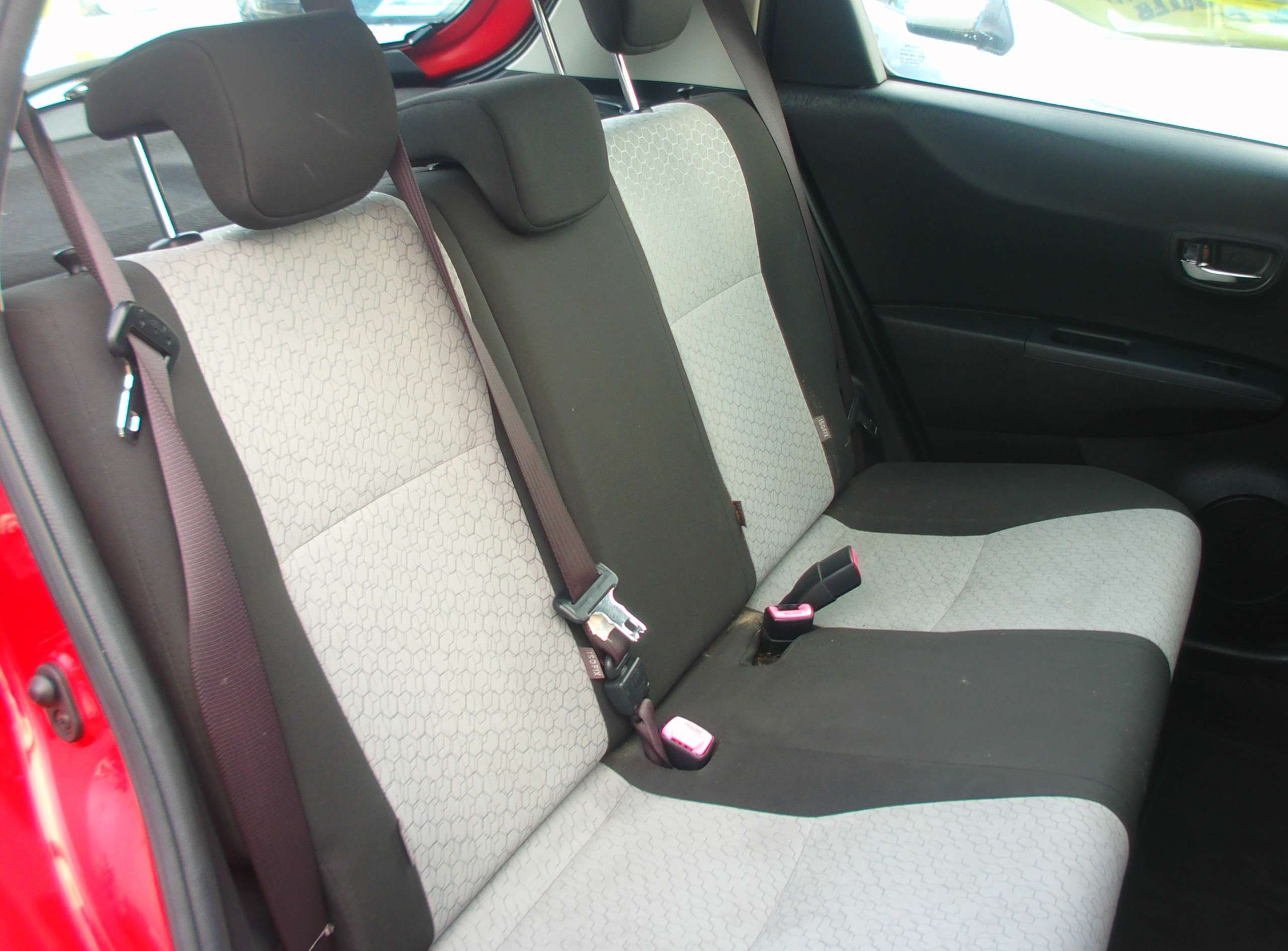 2012 TOYOTA YARIS 2012 TOYOTA YARIS