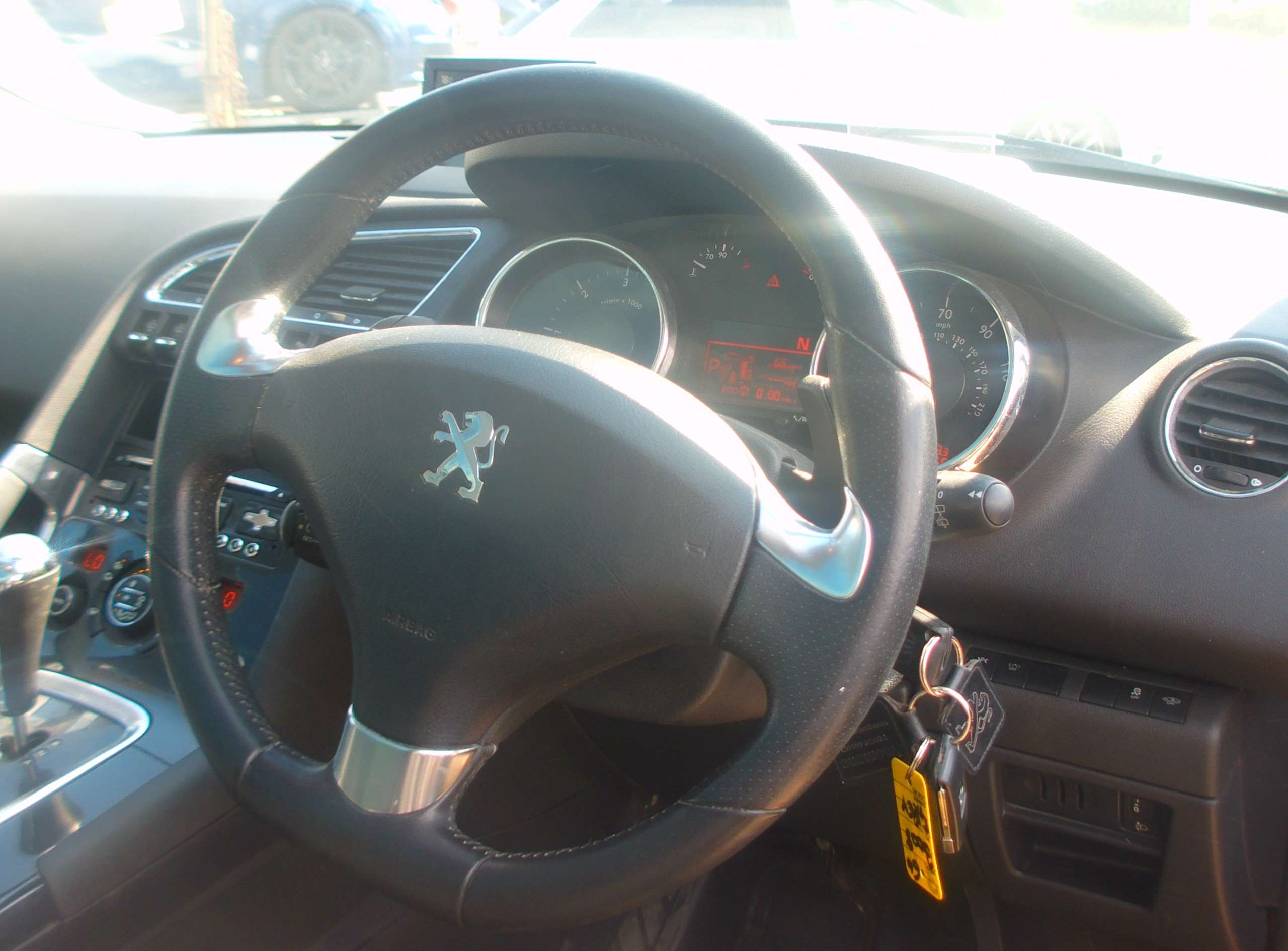 2014 PEUGEOT 3008 2014 PEUGEOT 3008