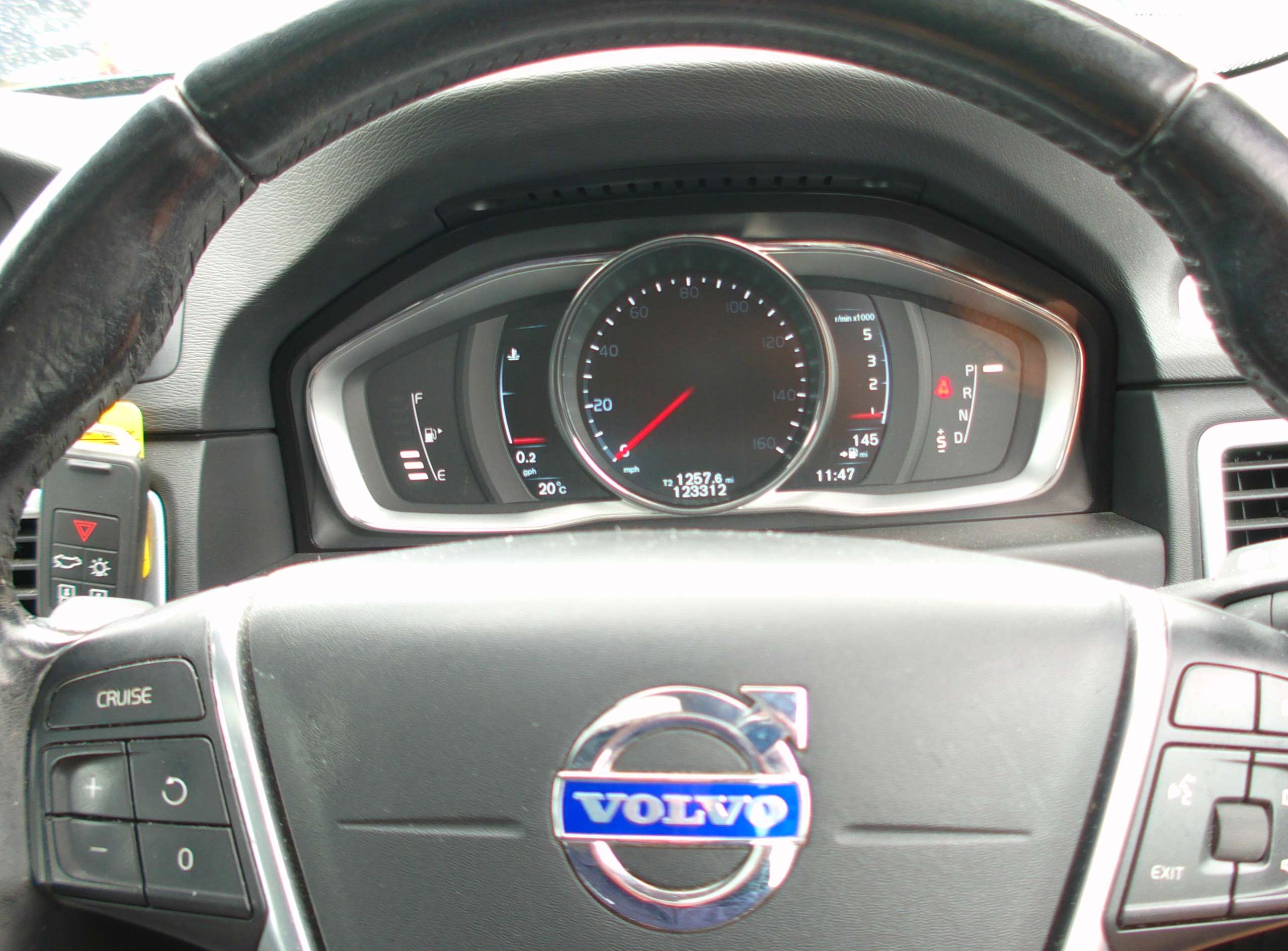 2014 VOLVO V70 2014 VOLVO V70