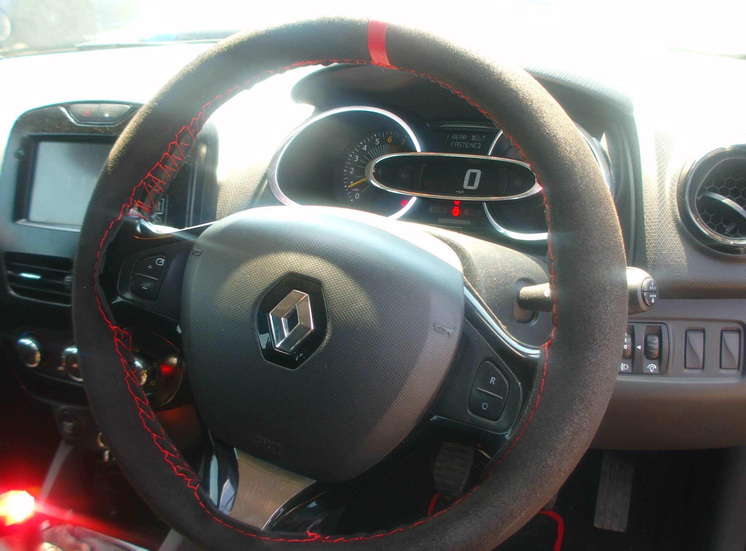 2013 RENAULT CLIO 2013 RENAULT CLIO