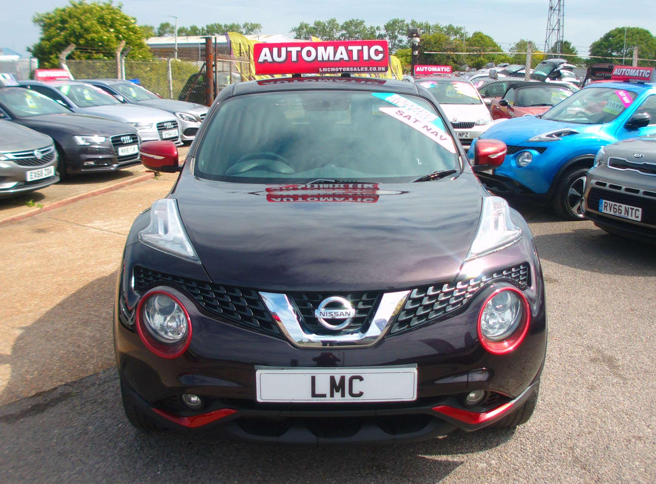 A 2015 NISSAN JUKE 1.6 Acenta Premium SUV 5dr Petrol XTRON (117 ps) A 2015 NISSAN JUKE 1.6 Acenta Premium SUV 5dr Petrol XTRON (117 ps)