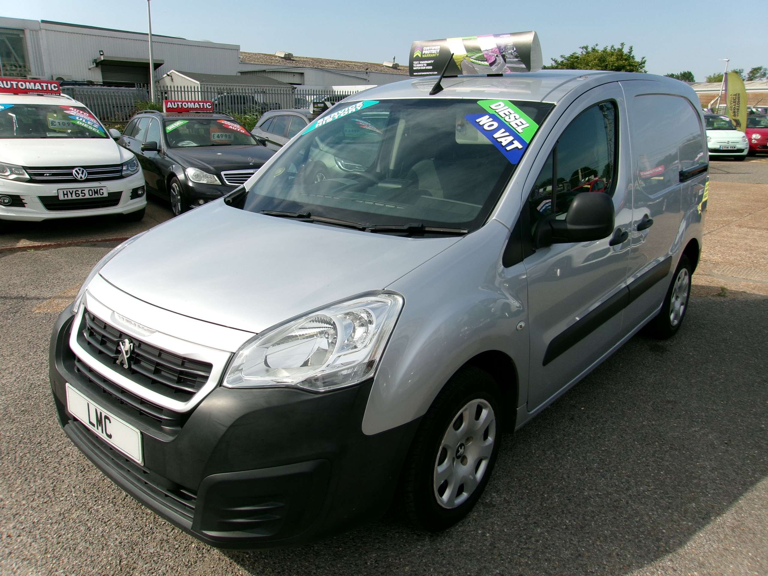 A 2017 PEUGEOT PARTNER 1.6 BlueHDi 854 Professional Panel Van 5dr Diesel Manual L1 (112 g/km, 97.64 bhp) A 2017 PEUGEOT PARTNER 1.6 BlueHDi 854 Professional Panel Van 5dr Diesel Manual L1 (112 g/km, 97.64 bhp)
