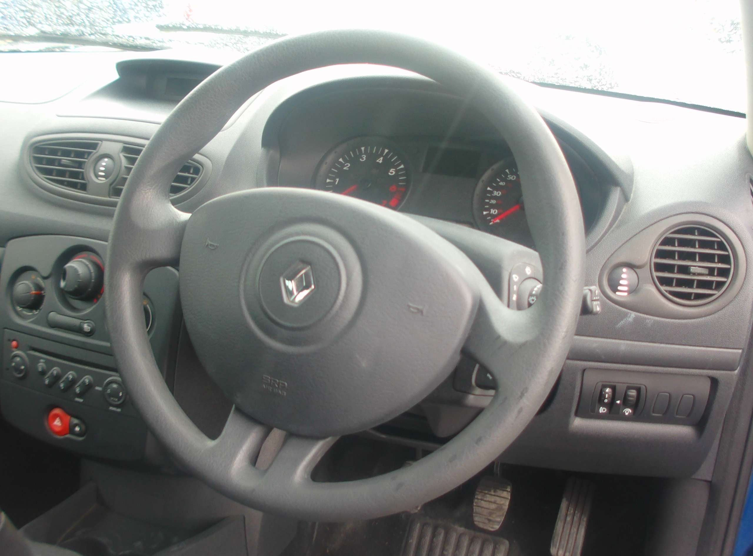 2009 RENAULT CLIO 2009 RENAULT CLIO