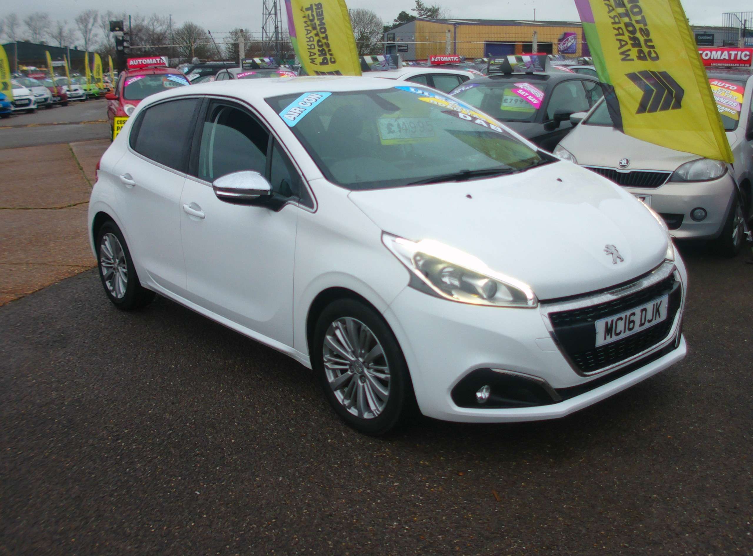 2016 PEUGEOT 208 2016 PEUGEOT 208