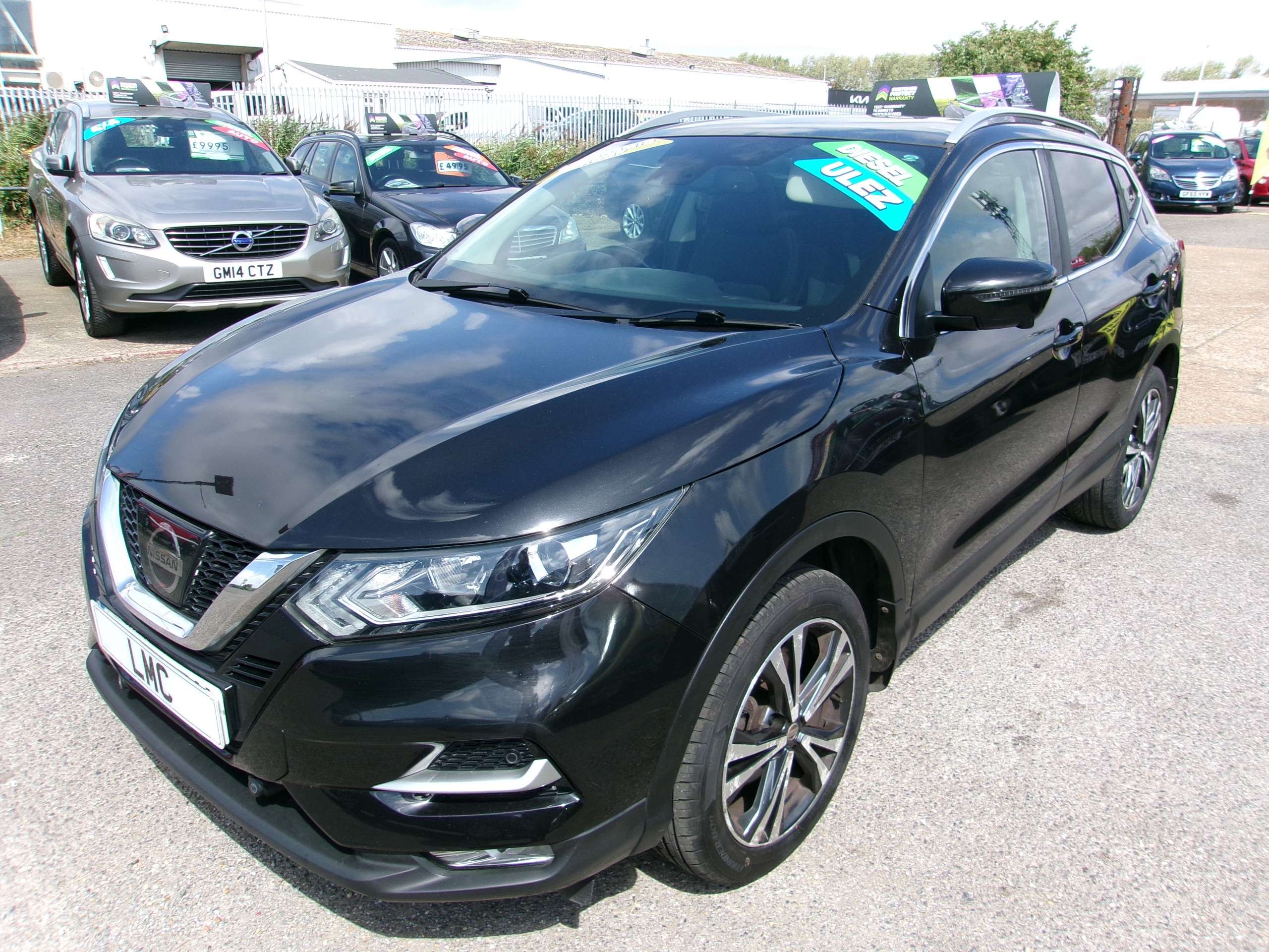 A 2017 NISSAN QASHQAI 1.5 dCi N-Connecta SUV 5dr Diesel Manual Euro 6 (s/s) (110 ps) A 2017 NISSAN QASHQAI 1.5 dCi N-Connecta SUV 5dr Diesel Manual Euro 6 (s/s) (110 ps)