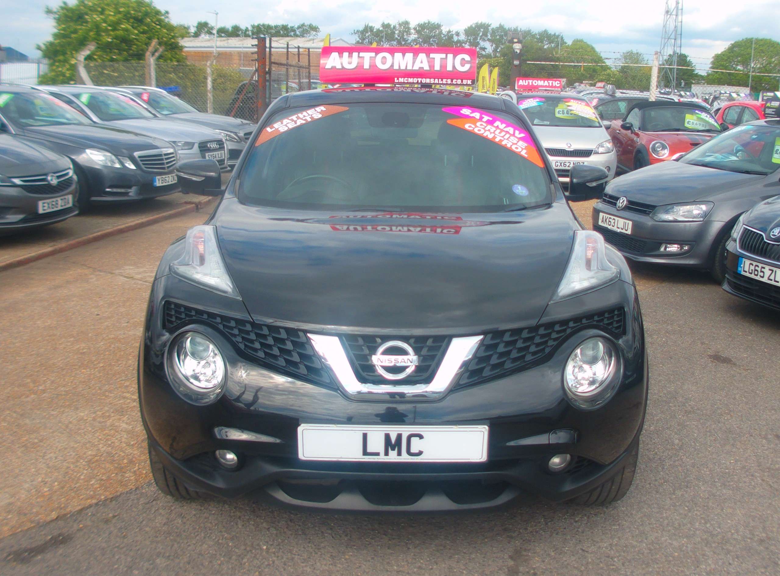 A 2018 NISSAN JUKE 1.6 Tekna SUV 5dr Petrol XTRON Euro 6 A 2018 NISSAN JUKE 1.6 Tekna SUV 5dr Petrol XTRON Euro 6